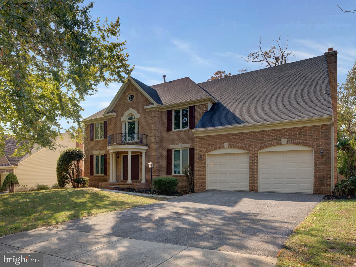 SILVERBROOK - Residential