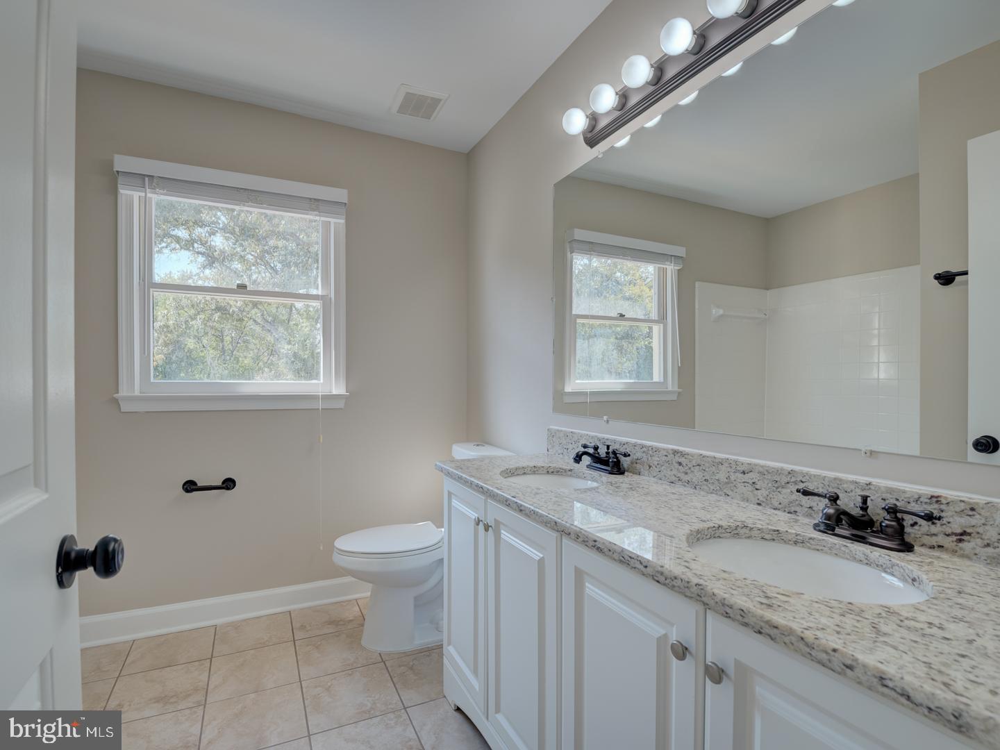 SILVERBROOK - Residential