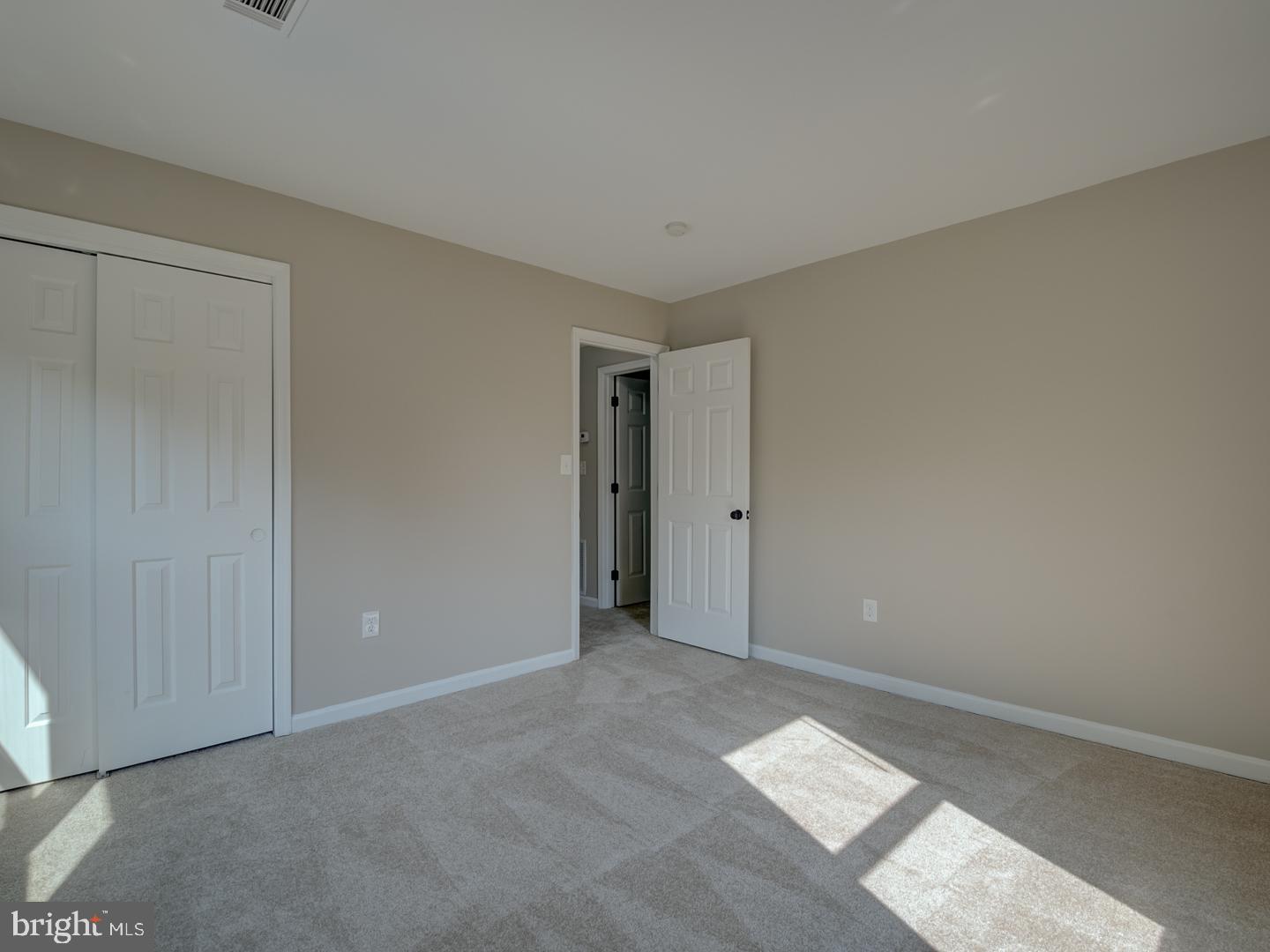 SILVERBROOK - Residential