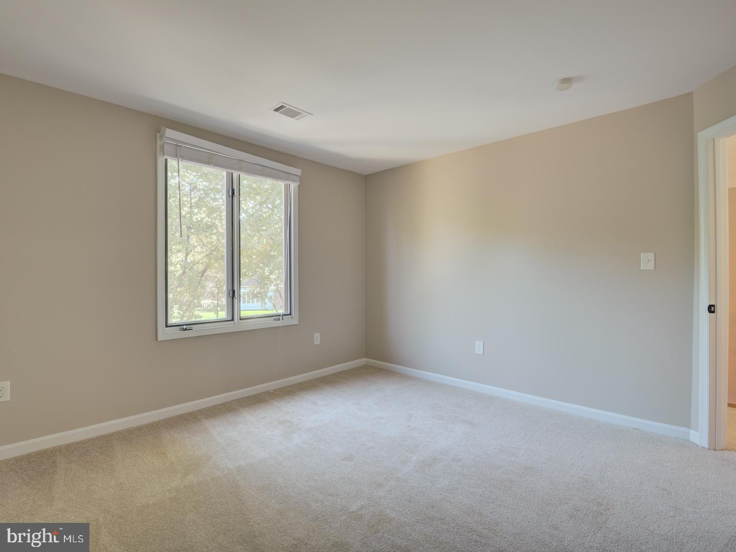 SILVERBROOK - Residential