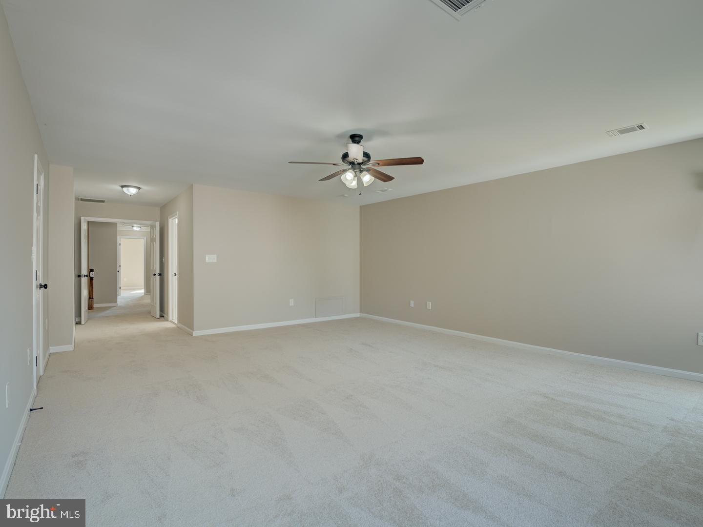 SILVERBROOK - Residential