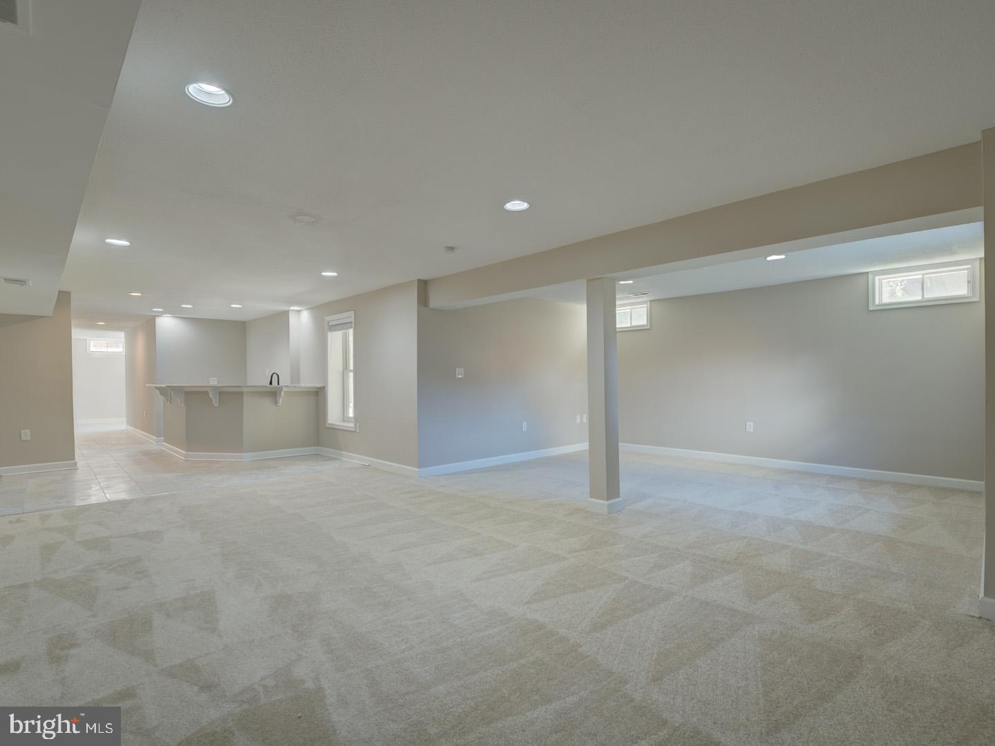 SILVERBROOK - Residential