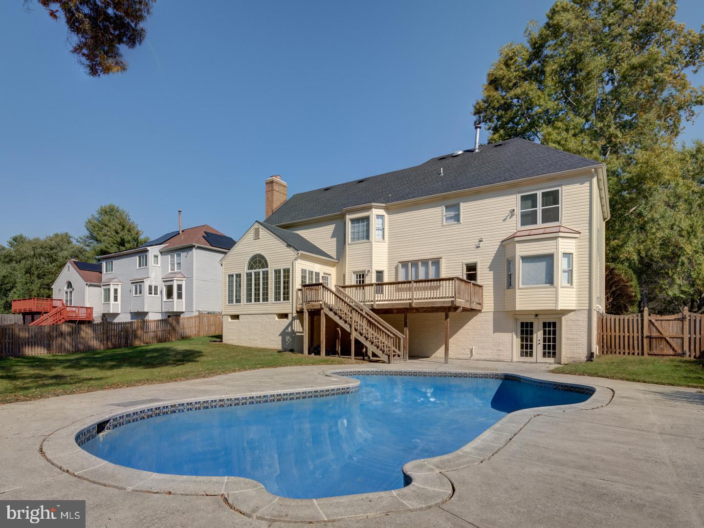 SILVERBROOK - Residential