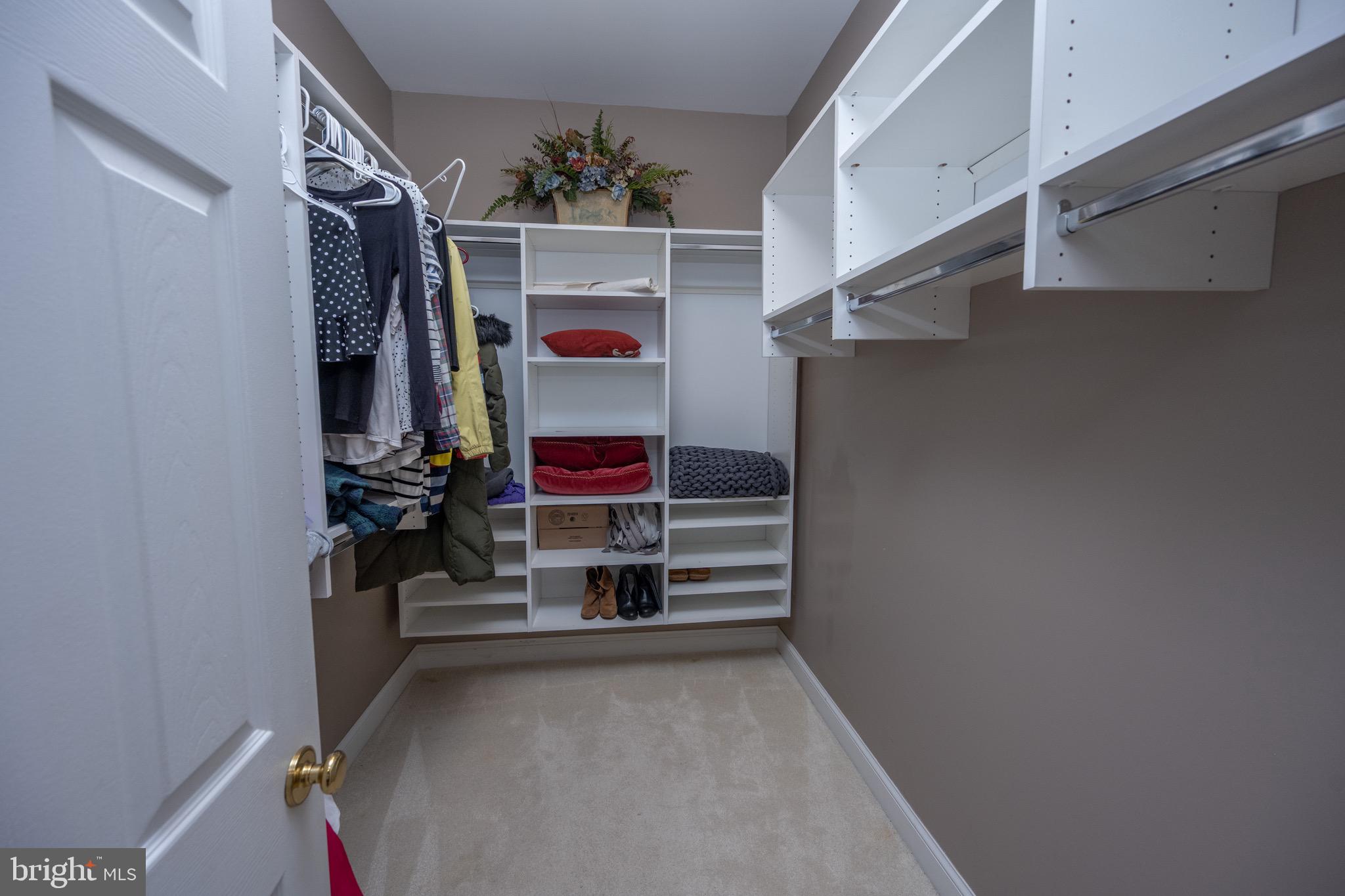 MOUNTAIN LAKE PARK - Residential