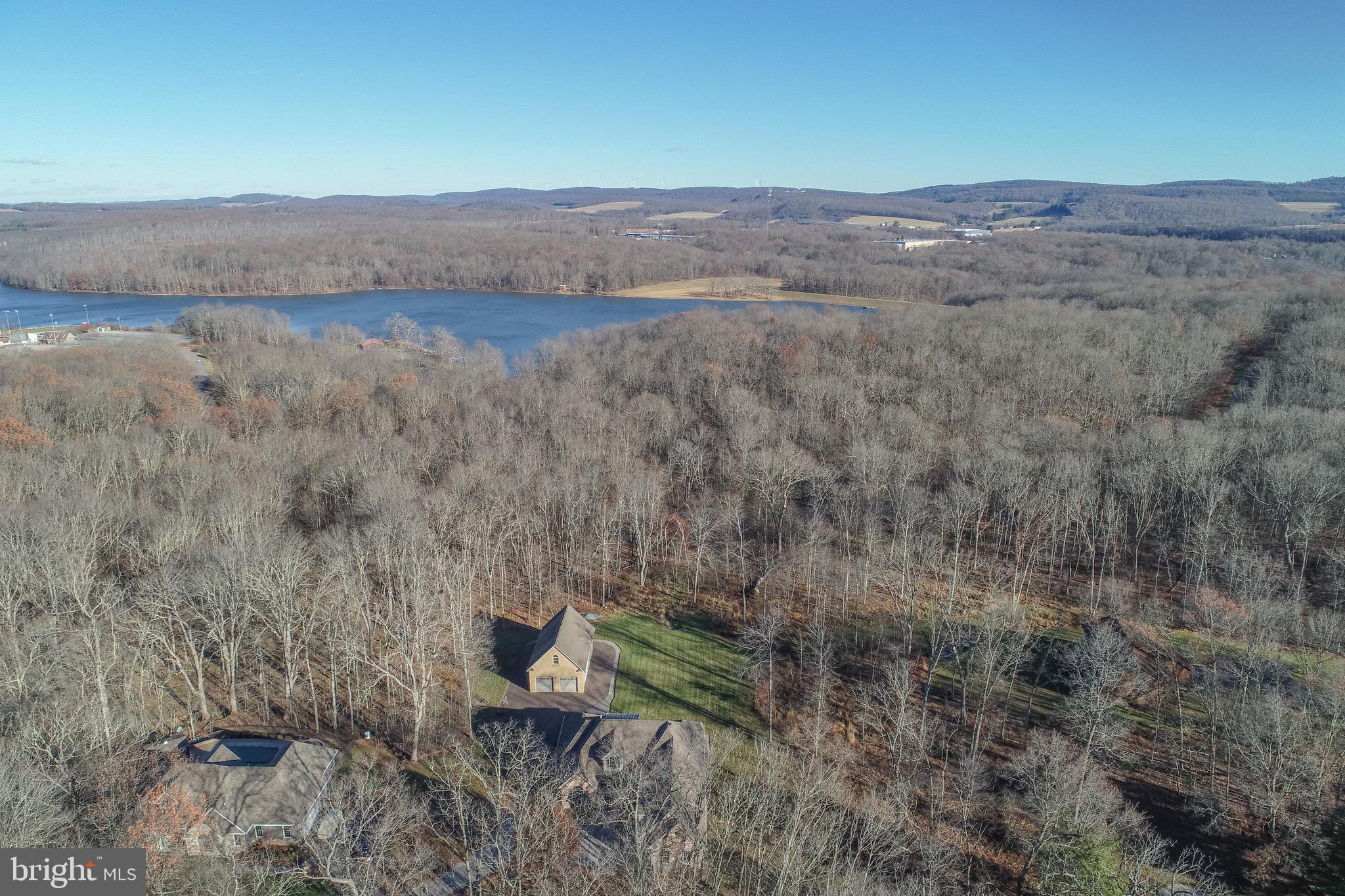 MOUNTAIN LAKE PARK - Residential