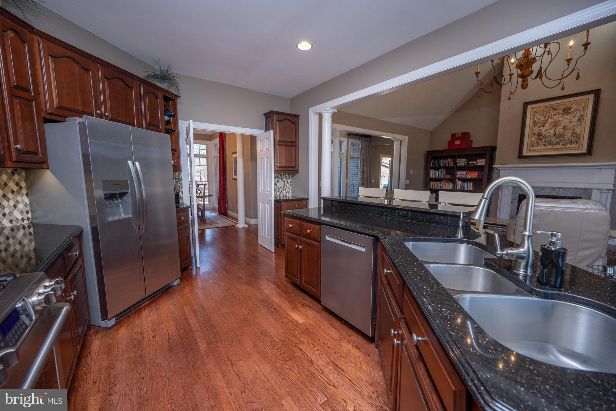 MOUNTAIN LAKE PARK - Residential