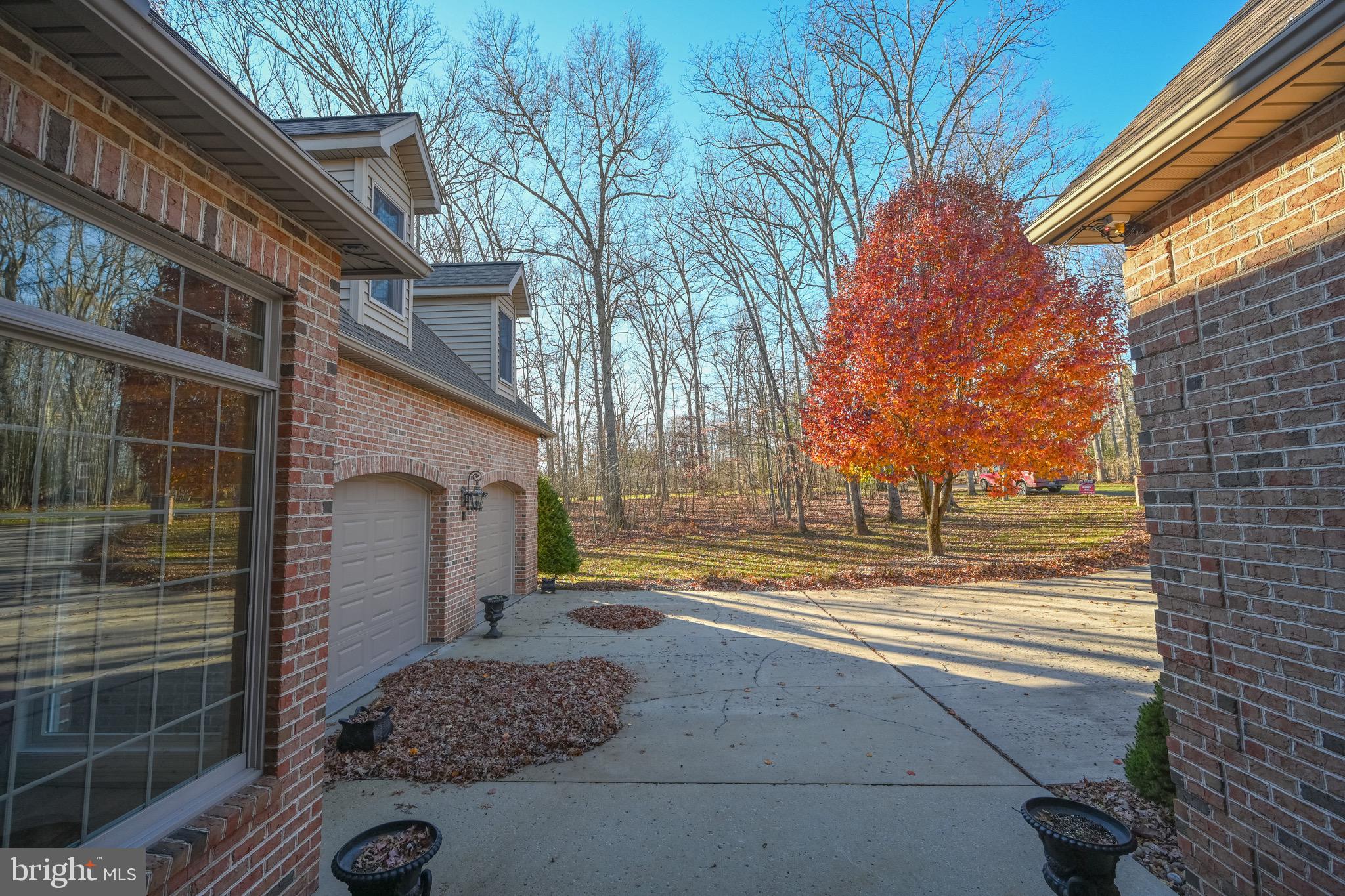 MOUNTAIN LAKE PARK - Residential