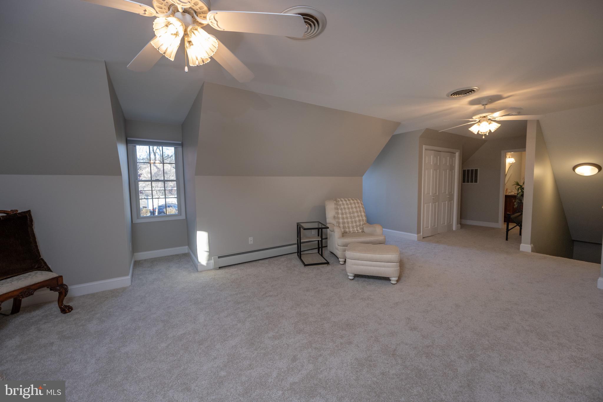 MOUNTAIN LAKE PARK - Residential