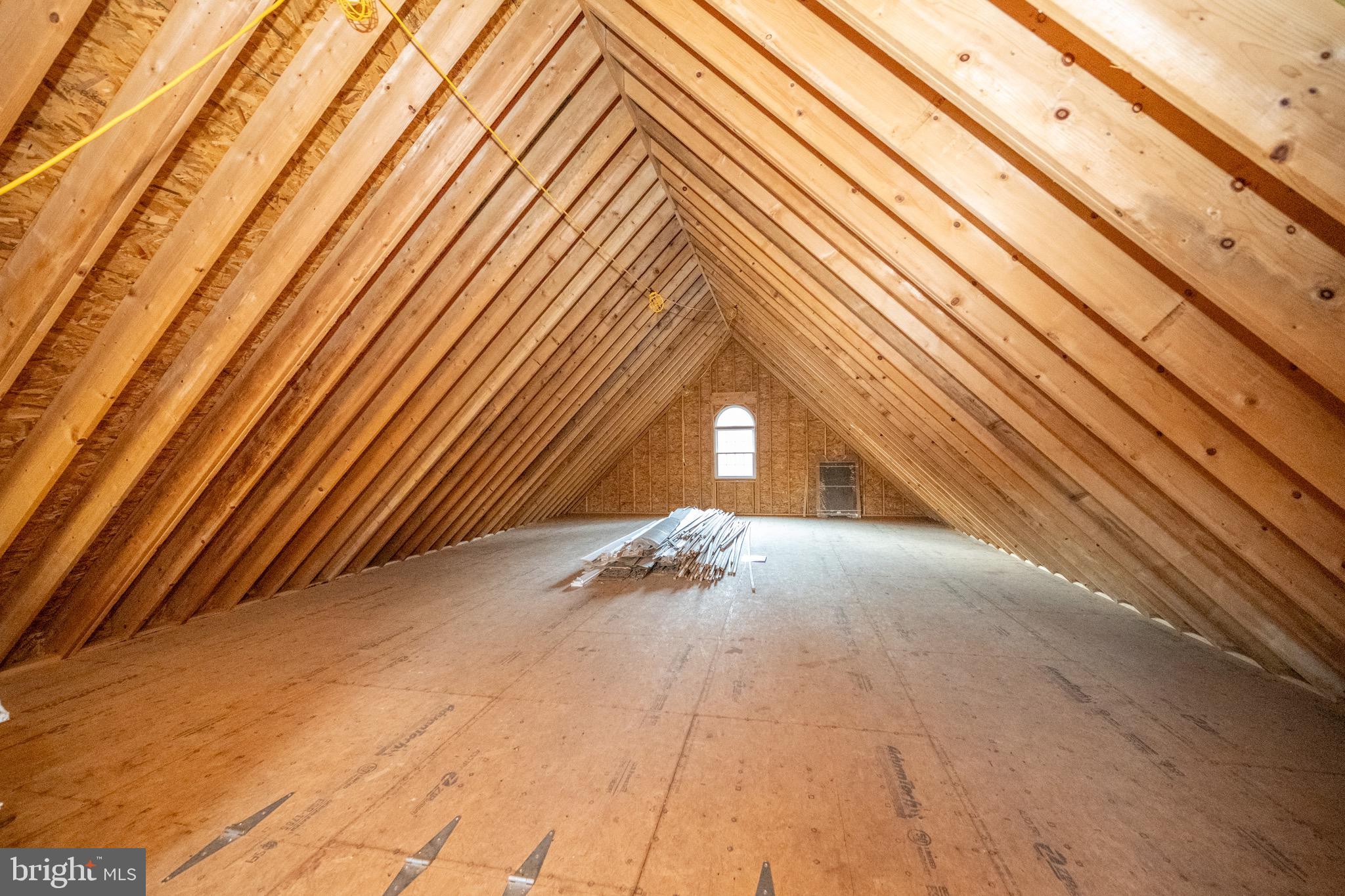 MOUNTAIN LAKE PARK - Residential