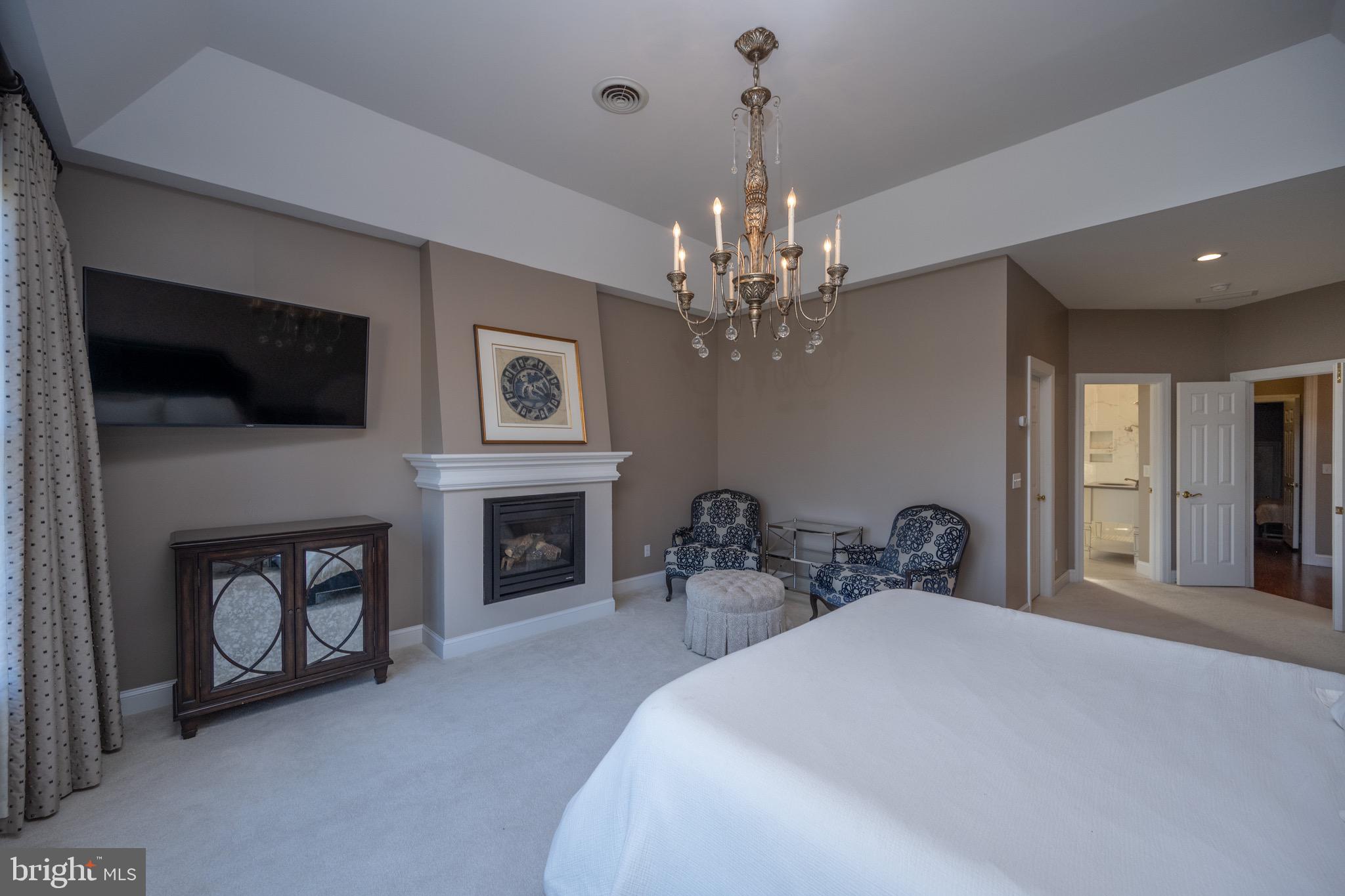 MOUNTAIN LAKE PARK - Residential