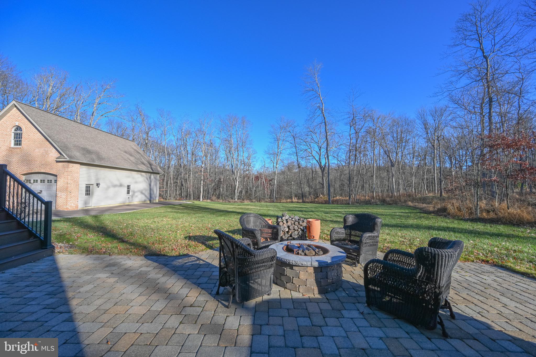 MOUNTAIN LAKE PARK - Residential