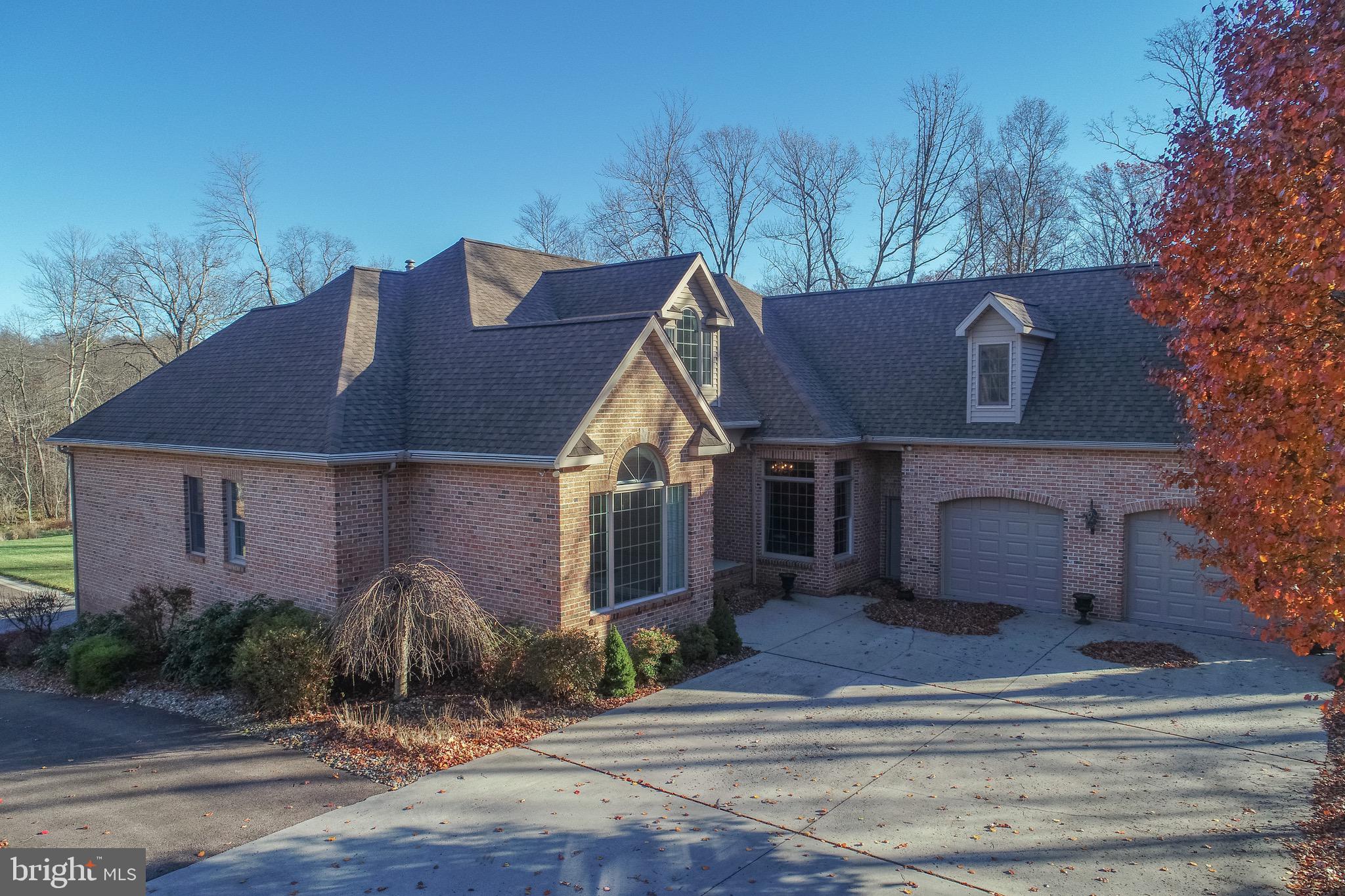 MOUNTAIN LAKE PARK - Residential