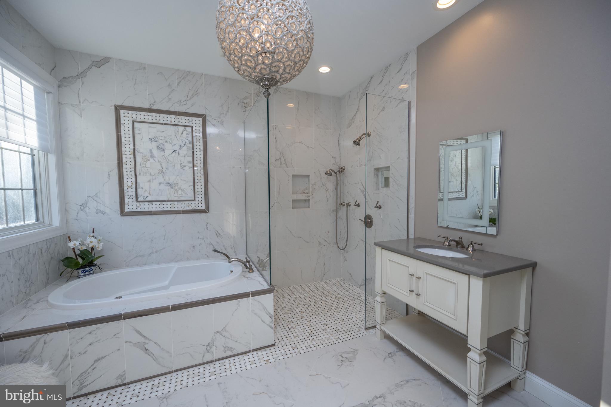 MOUNTAIN LAKE PARK - Residential