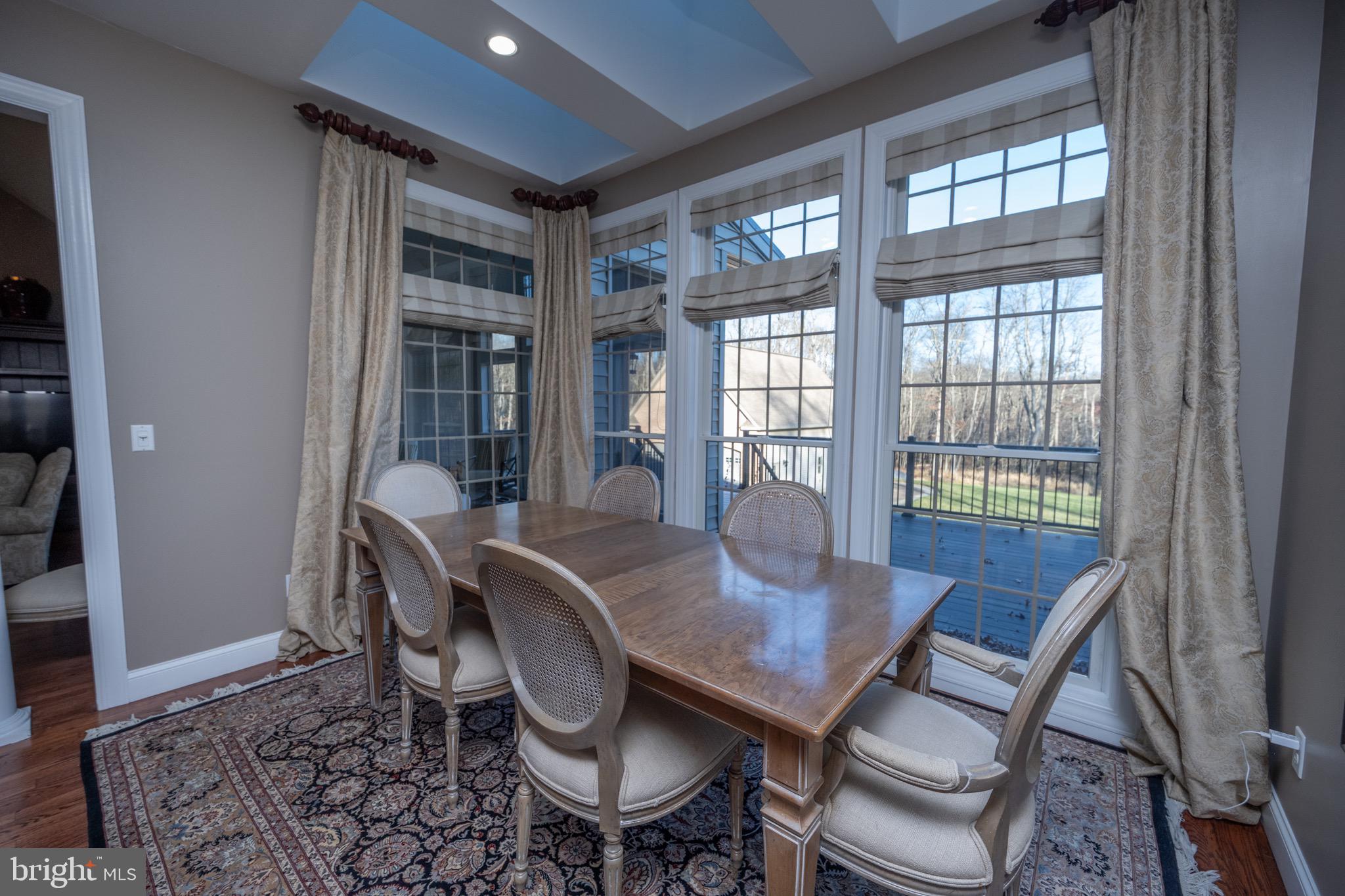 MOUNTAIN LAKE PARK - Residential