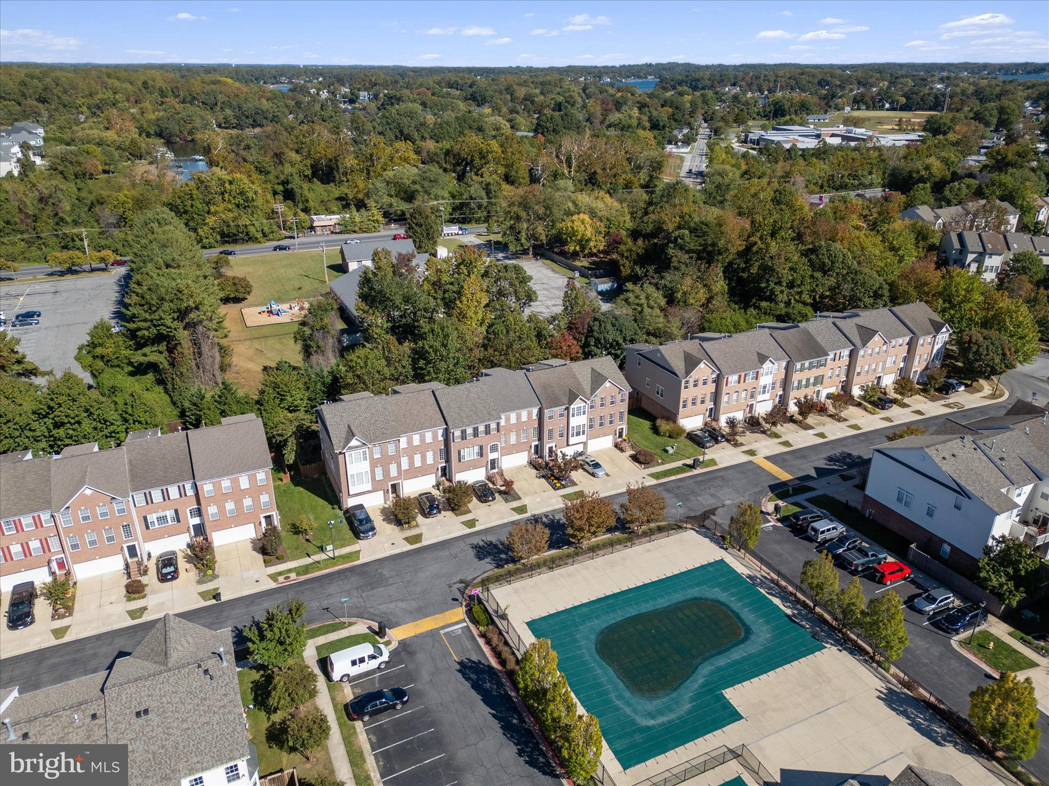 THE LANDINGS AT RIVER OAKS - Residential