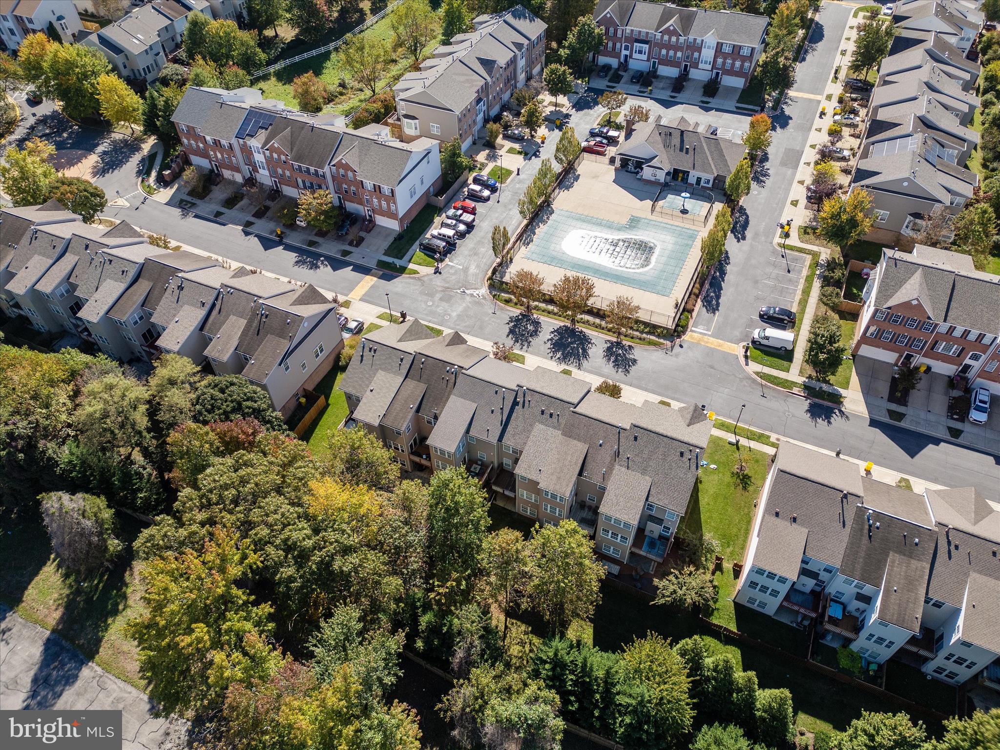 THE LANDINGS AT RIVER OAKS - Residential