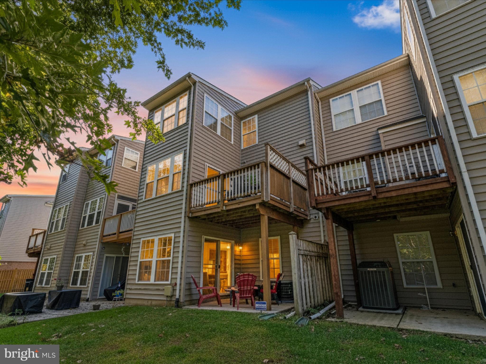 THE LANDINGS AT RIVER OAKS - Residential