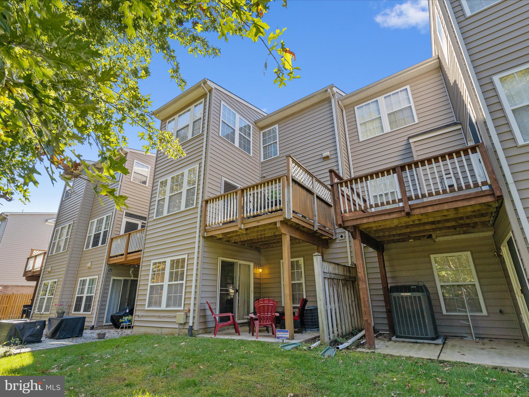 THE LANDINGS AT RIVER OAKS - Residential