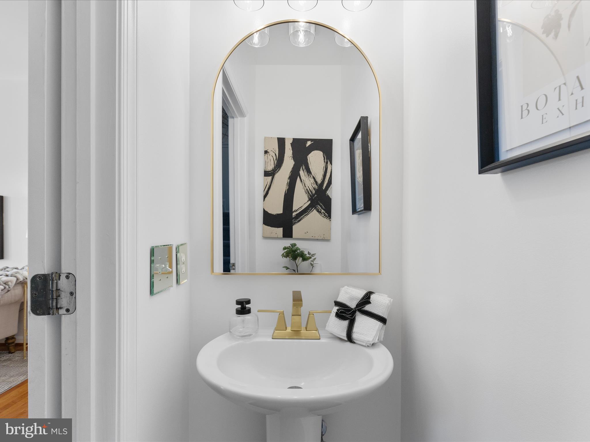 THE LANDINGS AT RIVER OAKS - Residential