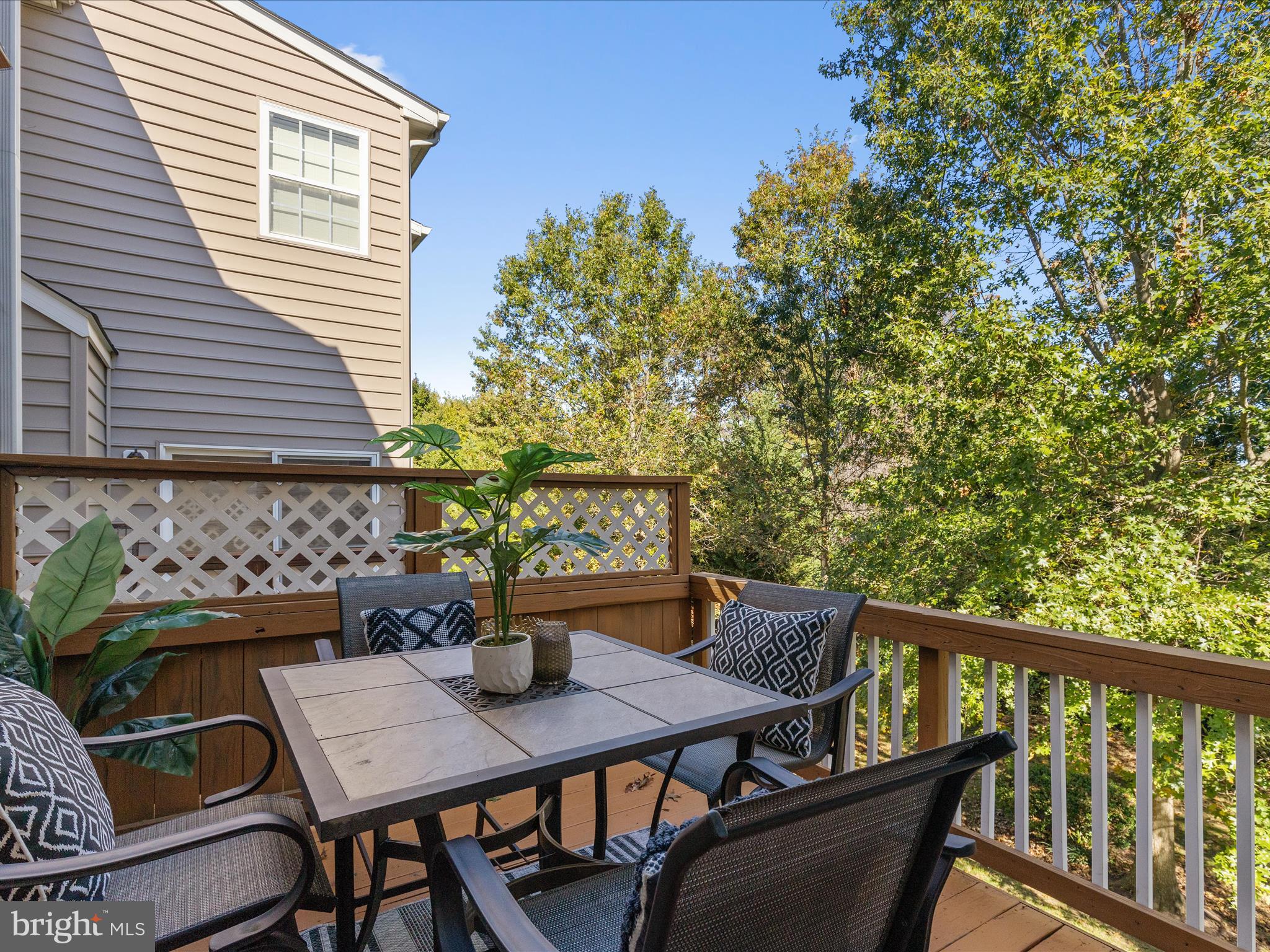 THE LANDINGS AT RIVER OAKS - Residential