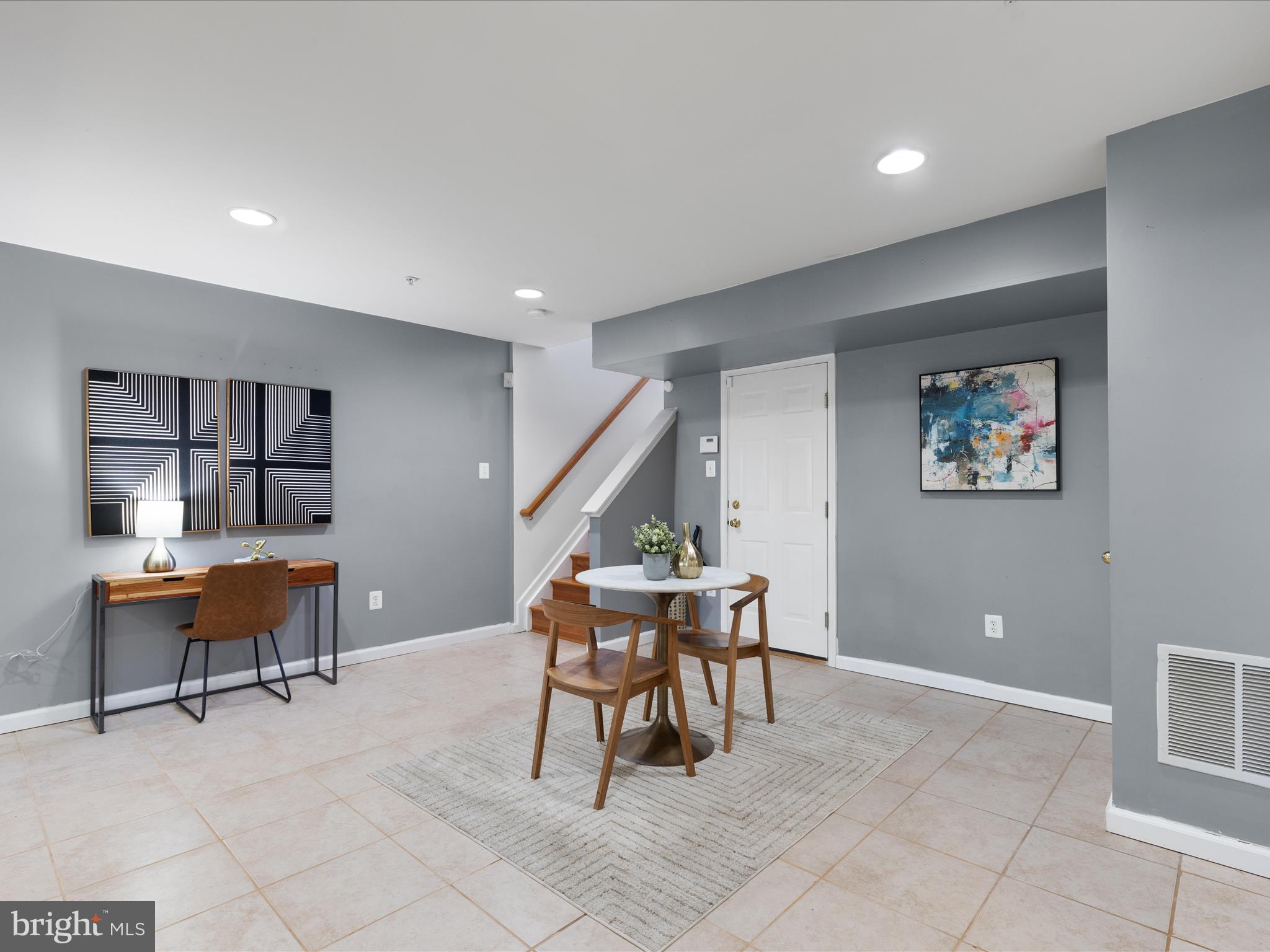 THE LANDINGS AT RIVER OAKS - Residential