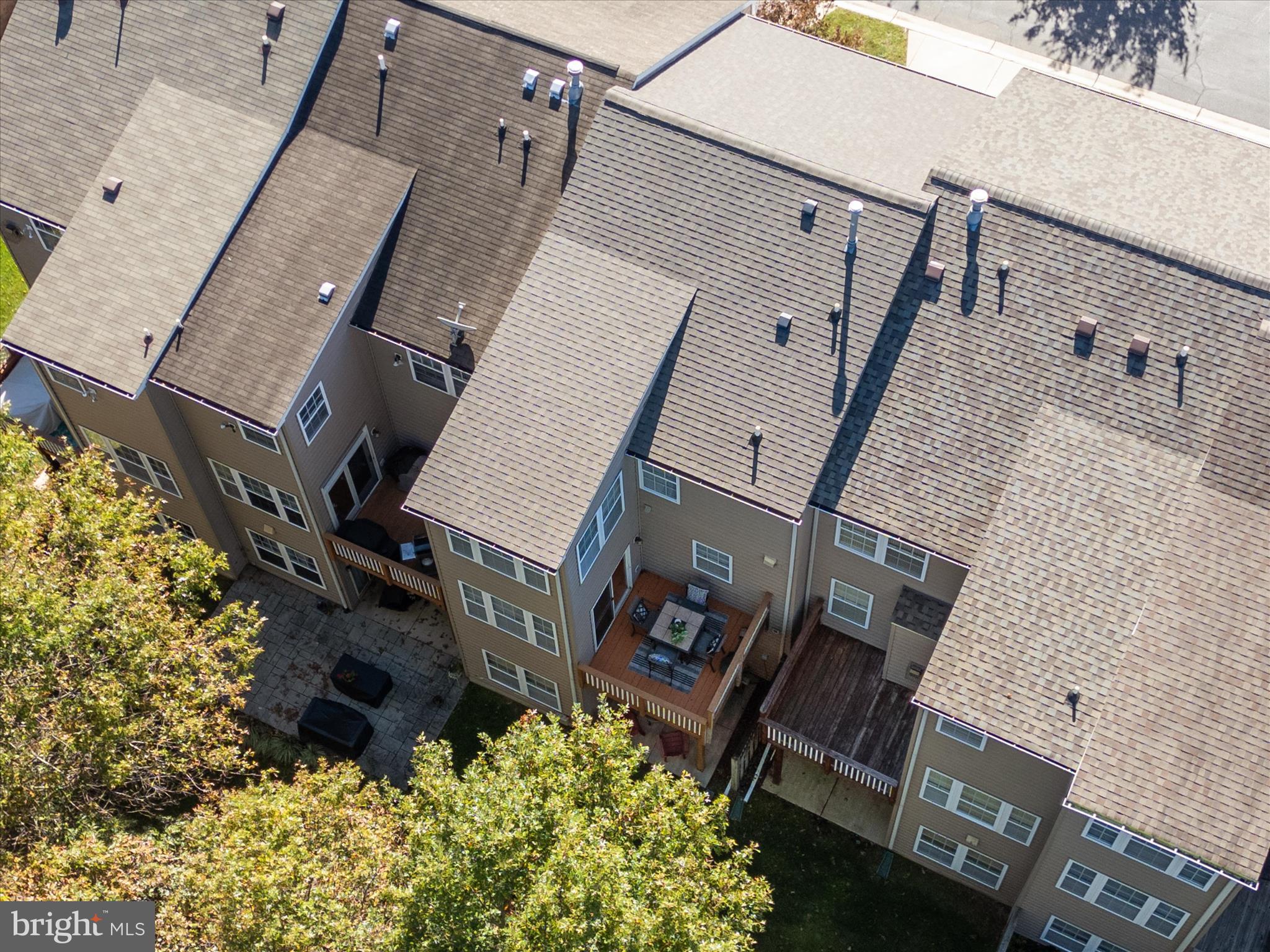 THE LANDINGS AT RIVER OAKS - Residential