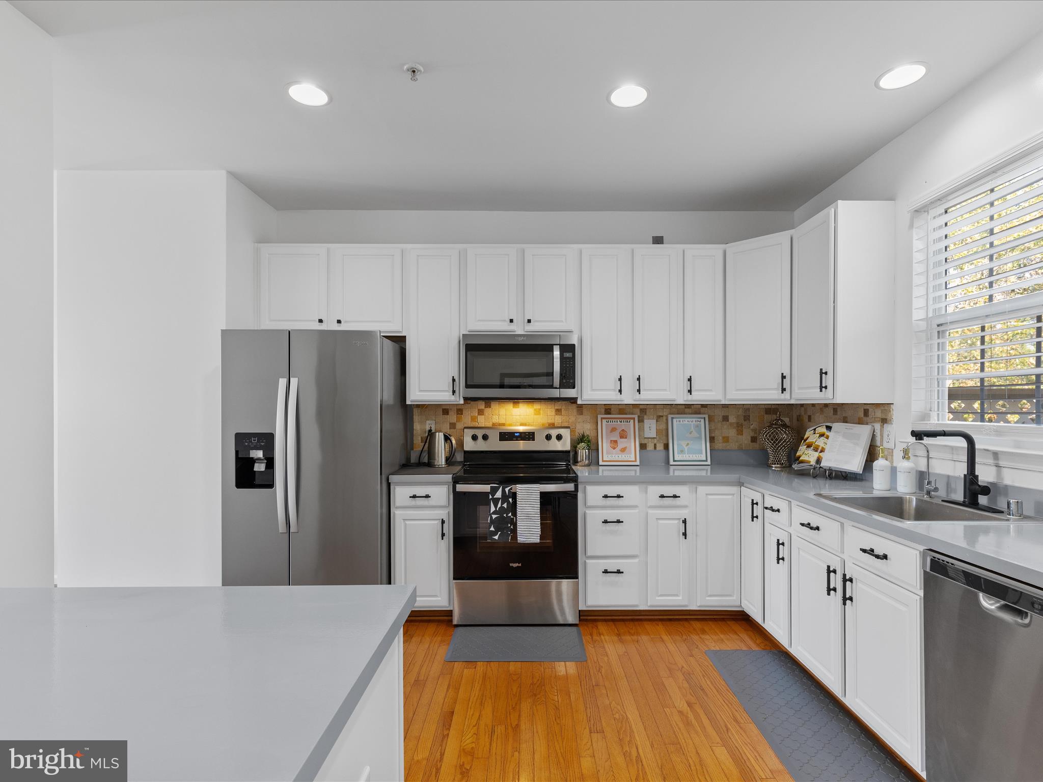 THE LANDINGS AT RIVER OAKS - Residential