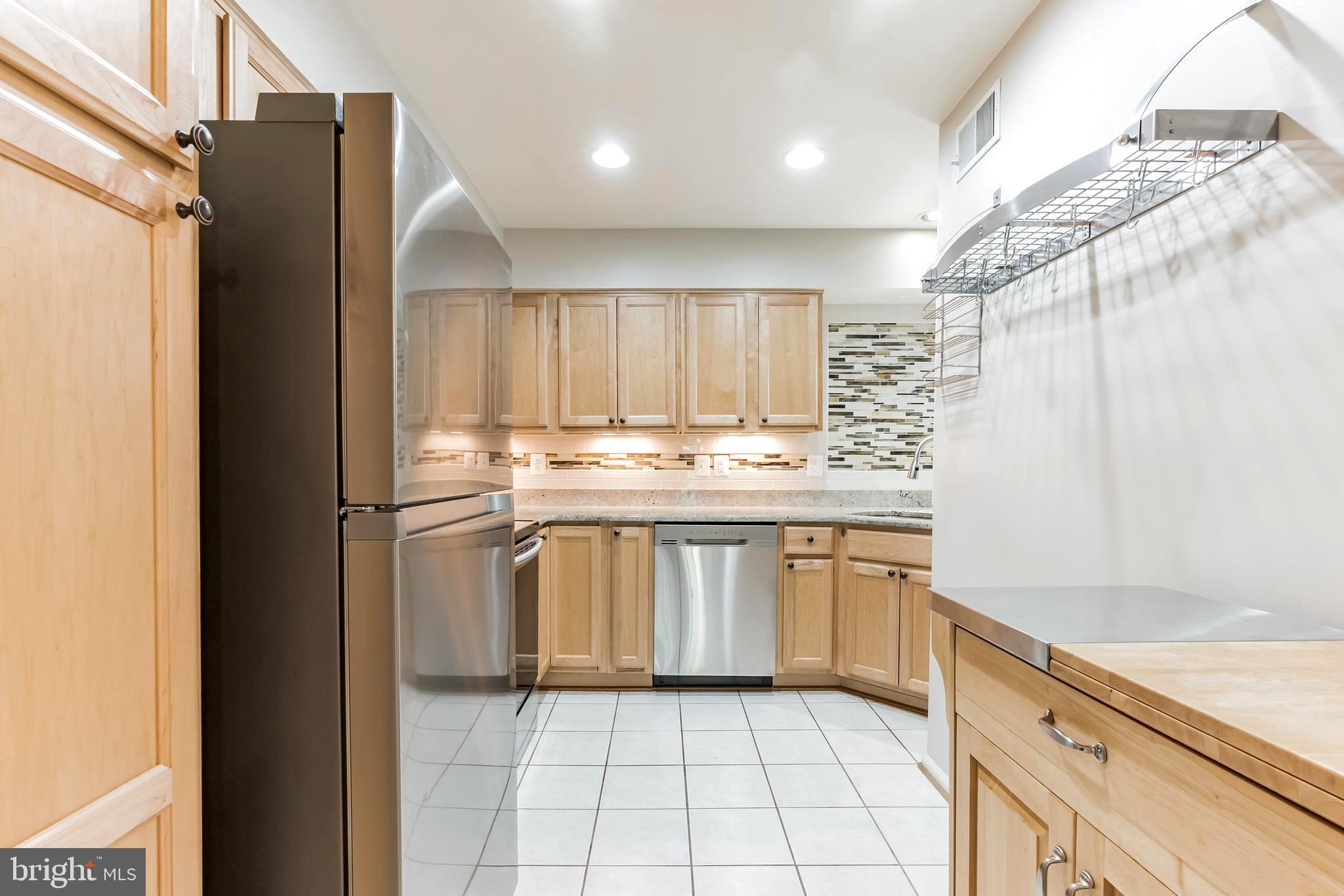 2907 S WOODSTOCK STREET A