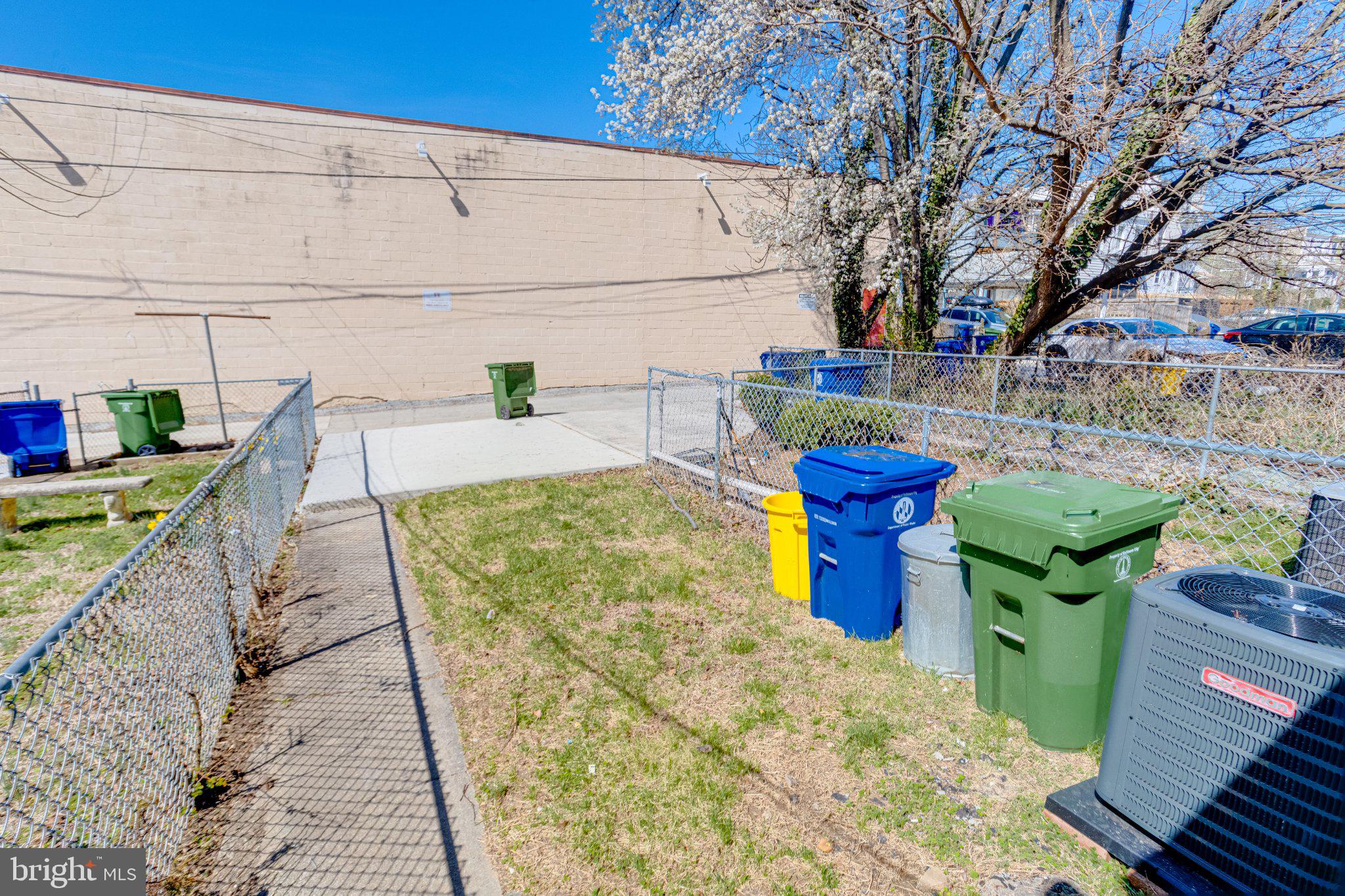 HAMPDEN HISTORIC DISTRICT - Residential