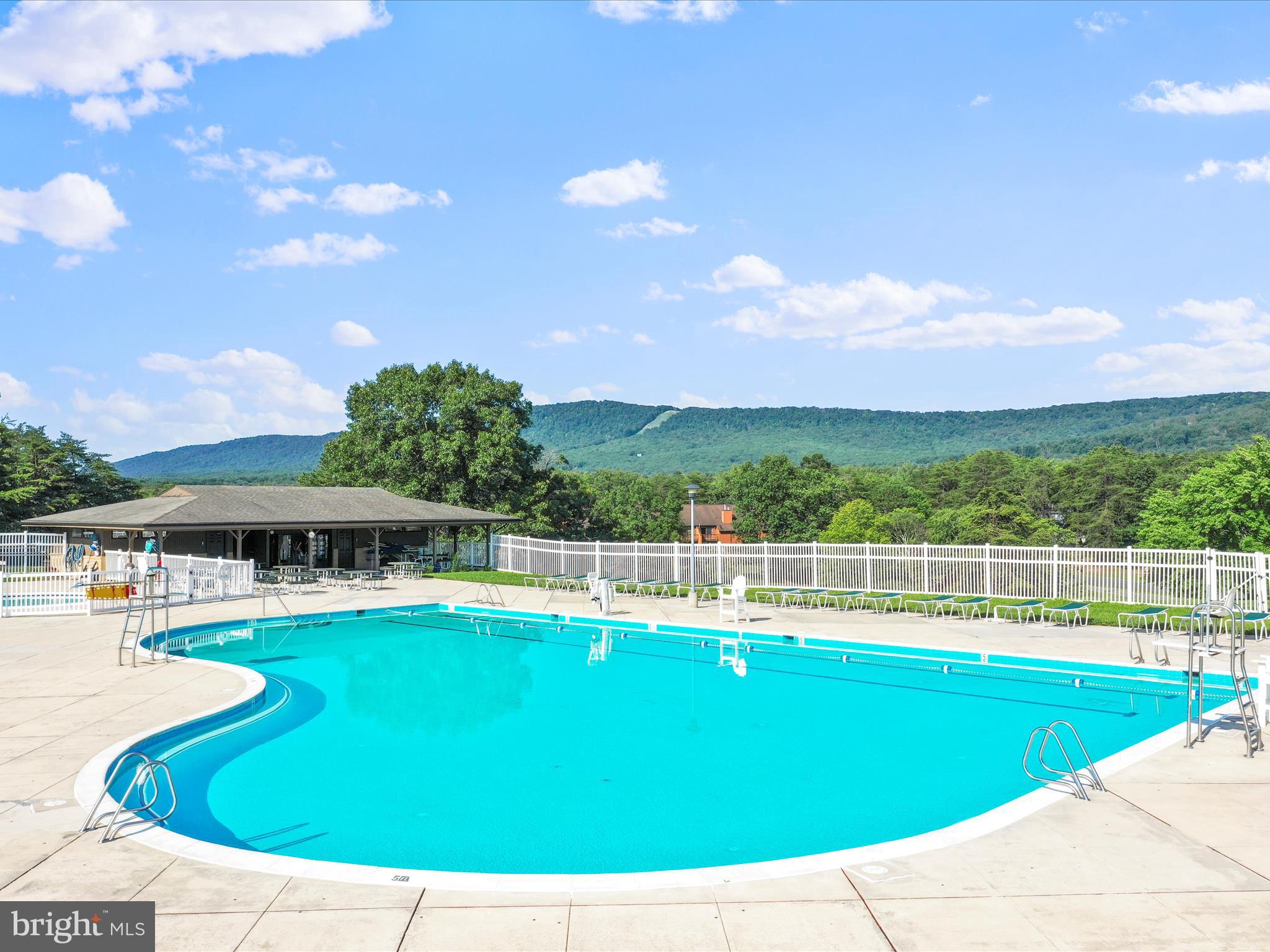 THE WOODS - Residential