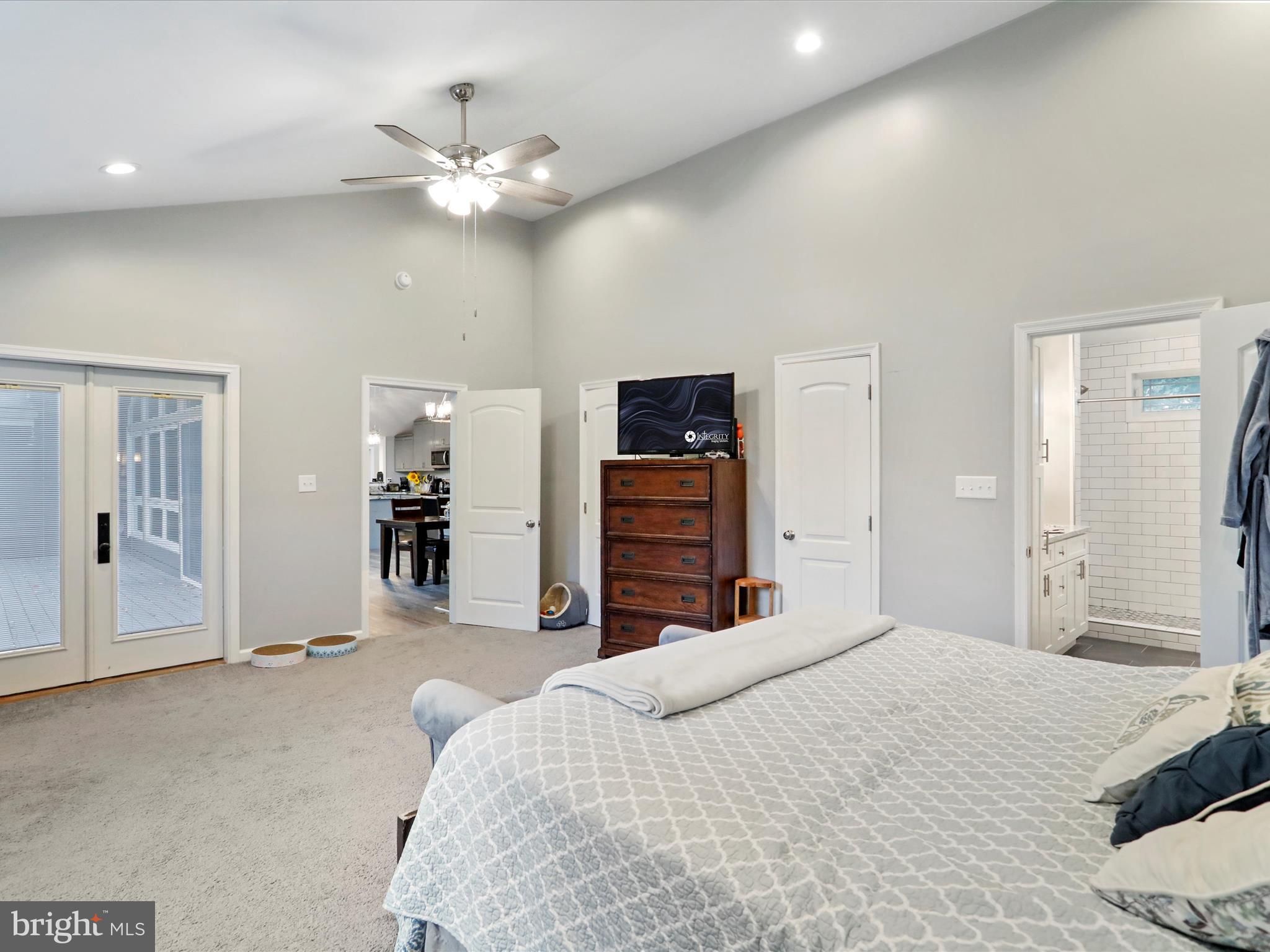 THE WOODS - Residential