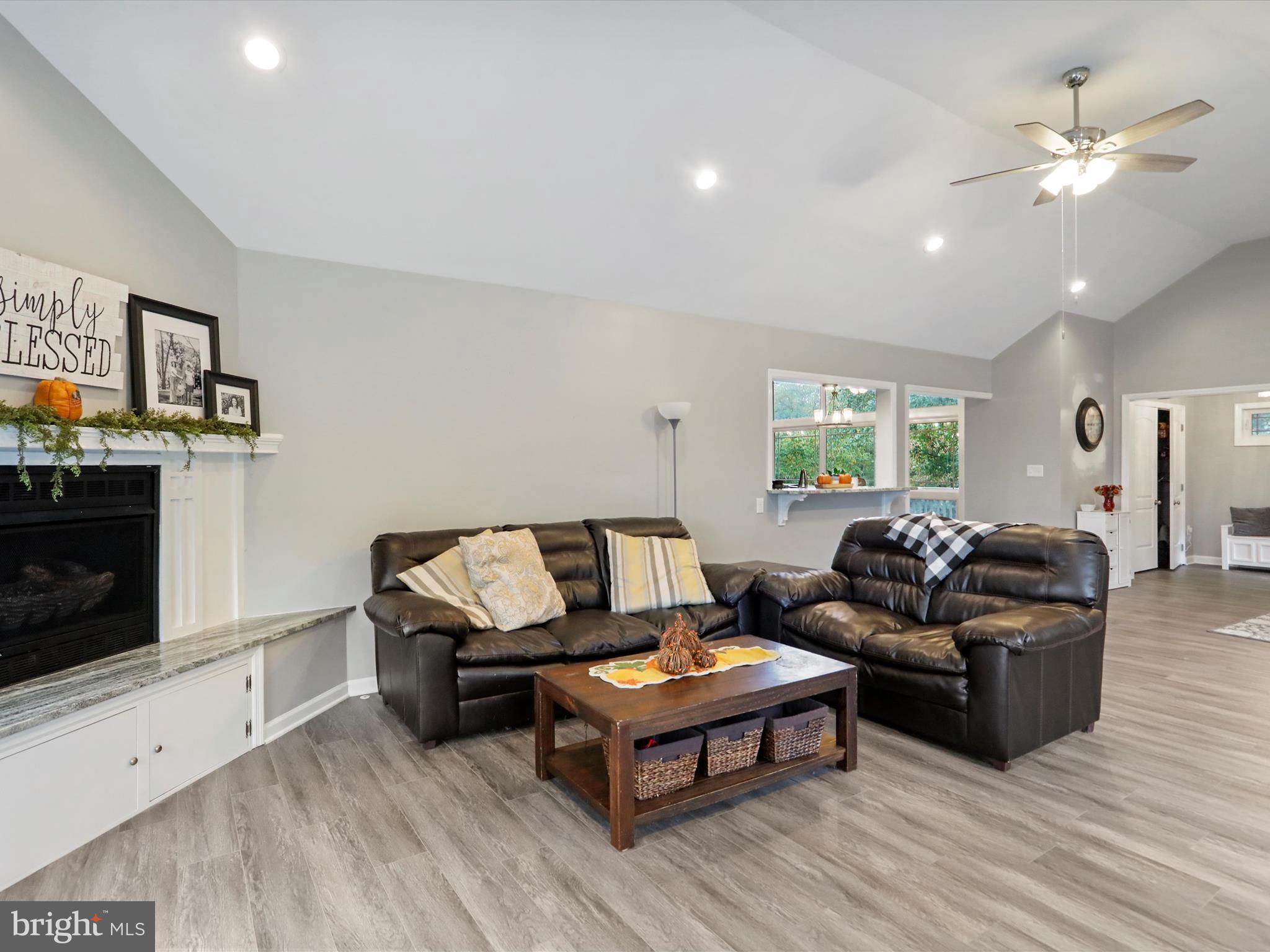 THE WOODS - Residential