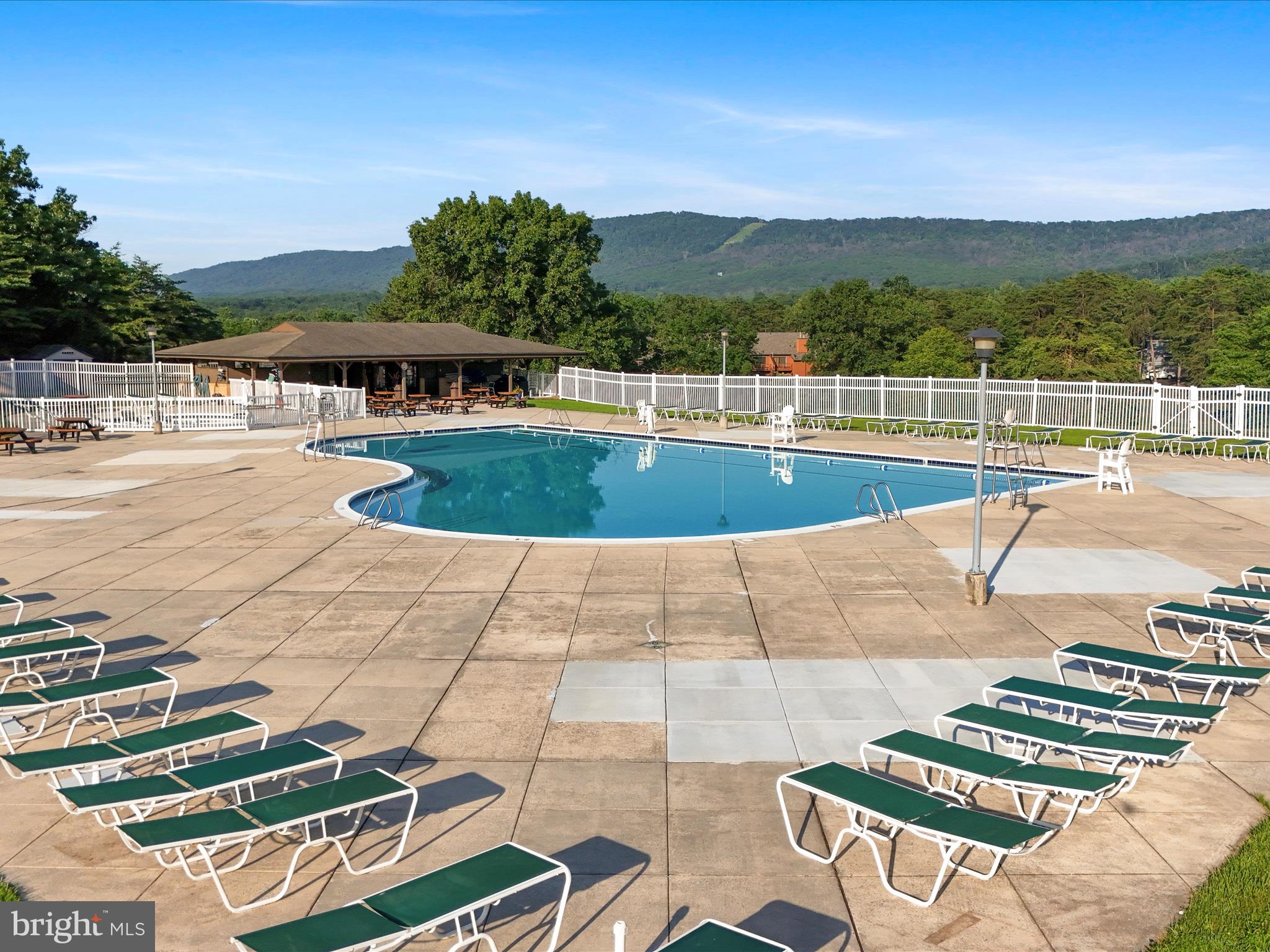 THE WOODS - Residential