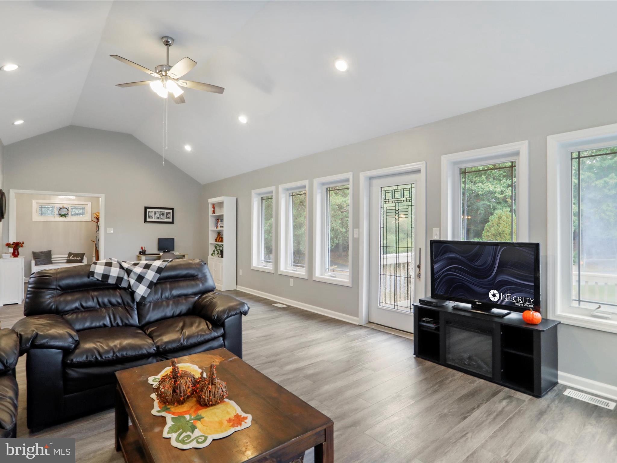 THE WOODS - Residential