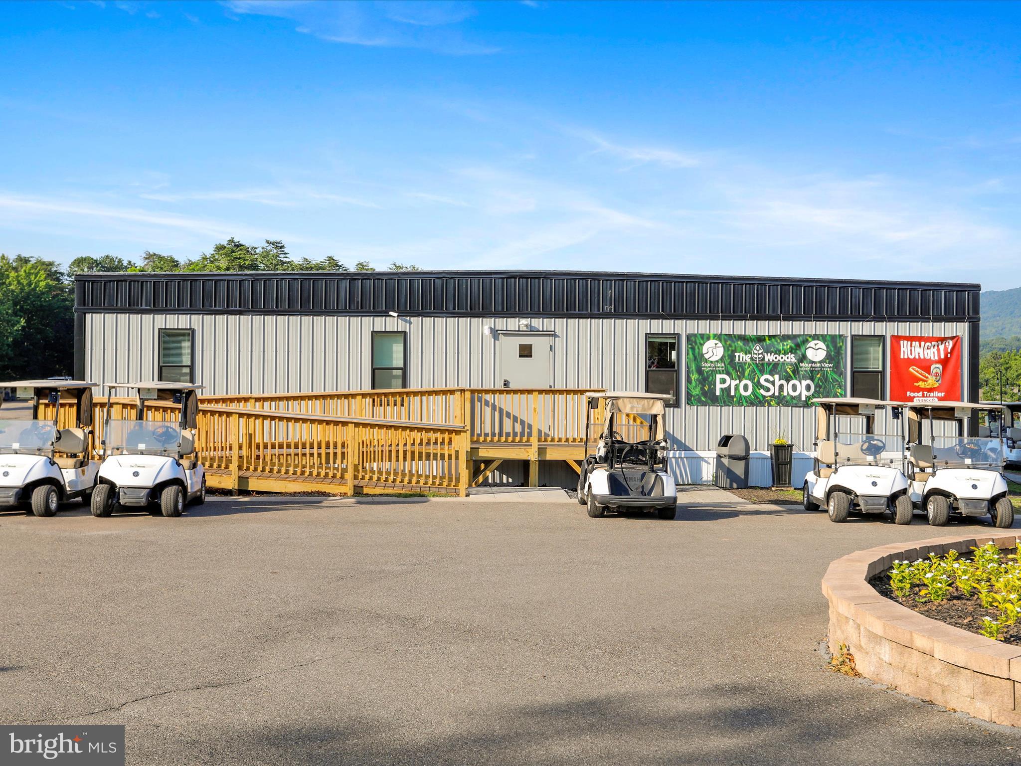 THE WOODS - Residential