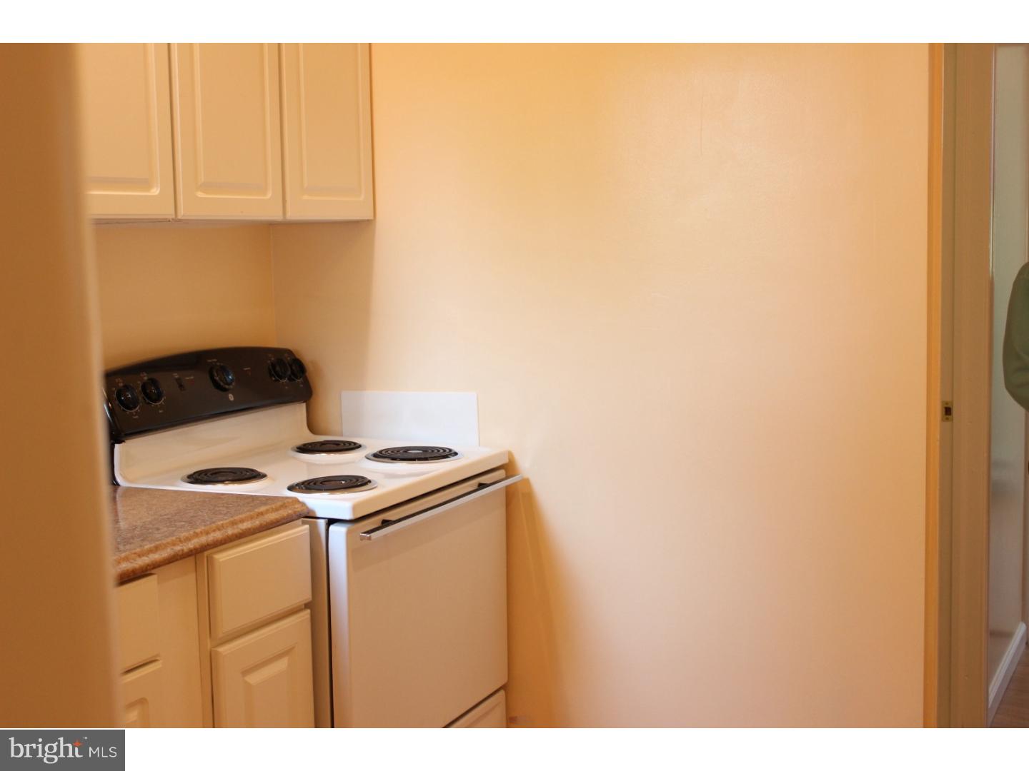PHILADELPHIA (NORTH) - Residential Lease