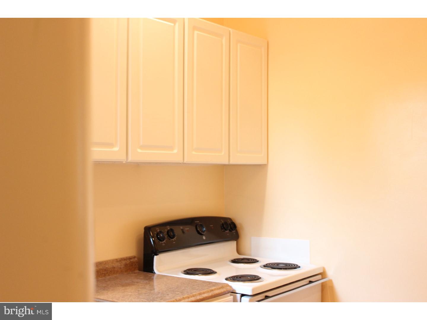 PHILADELPHIA (NORTH) - Residential Lease