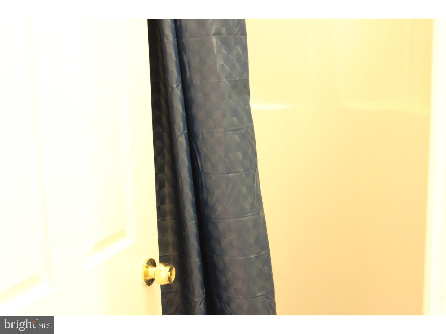PHILADELPHIA (NORTH) - Residential Lease