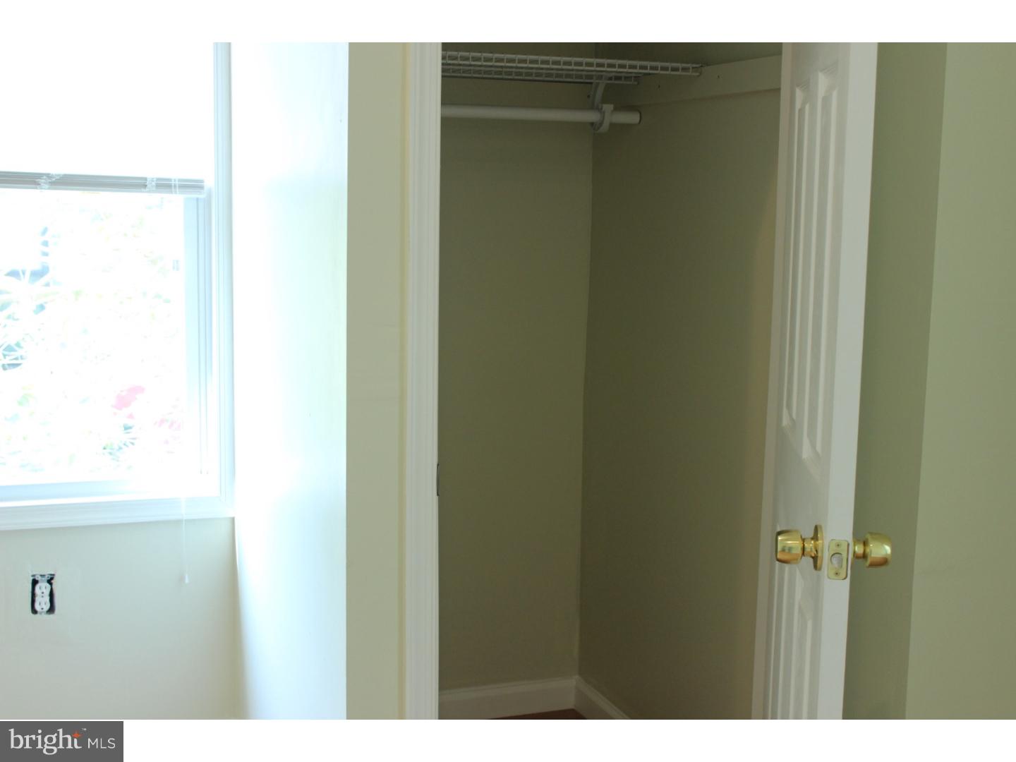 PHILADELPHIA (NORTH) - Residential Lease