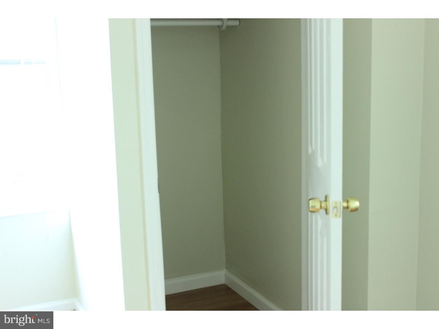 PHILADELPHIA (NORTH) - Residential Lease