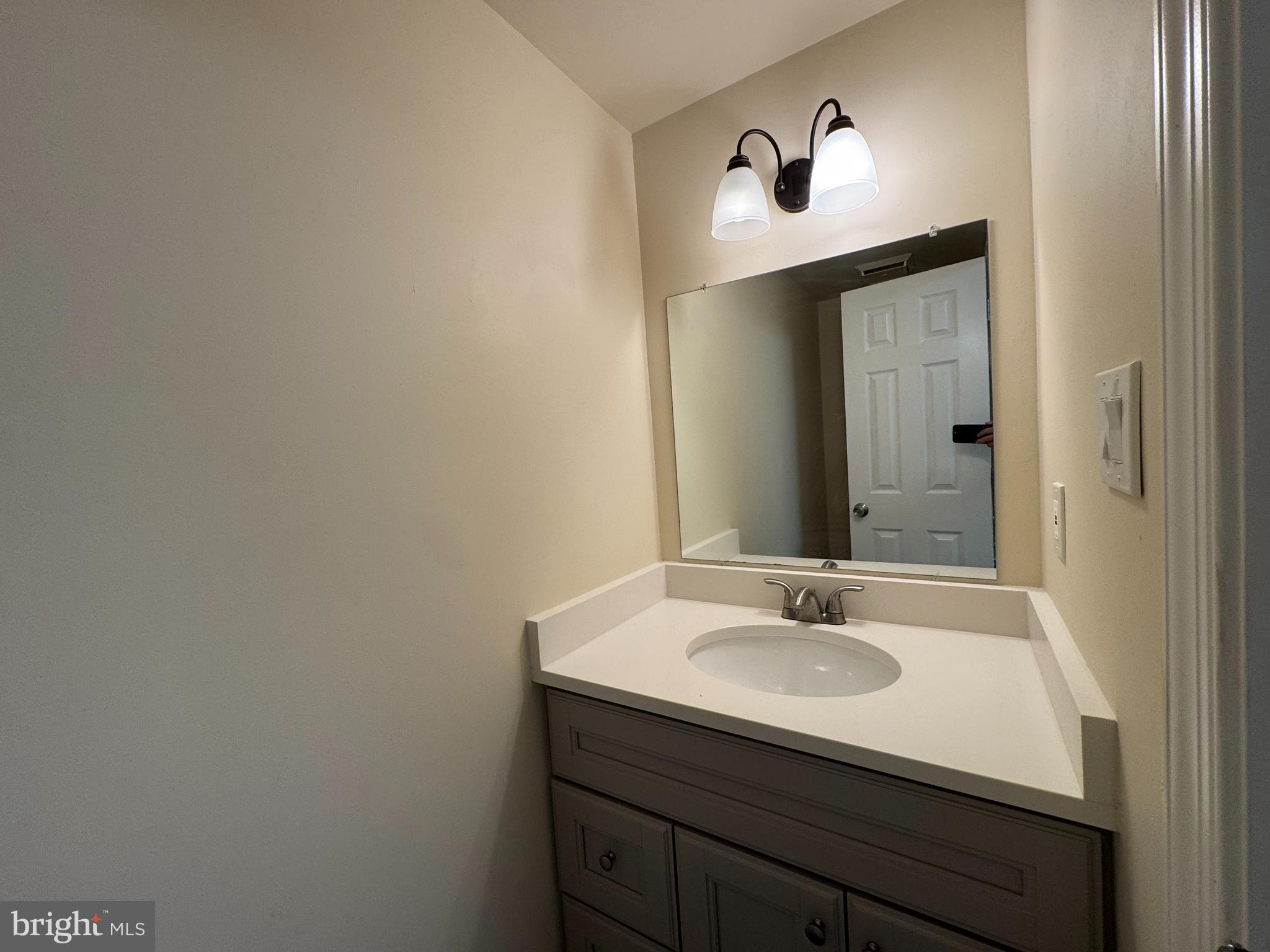 INVERNESS NORTH - Residential Lease