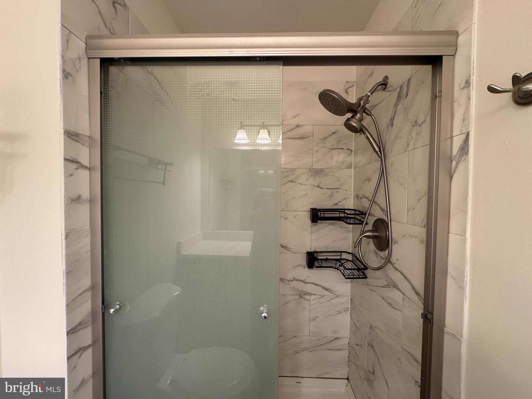 INVERNESS NORTH - Residential Lease