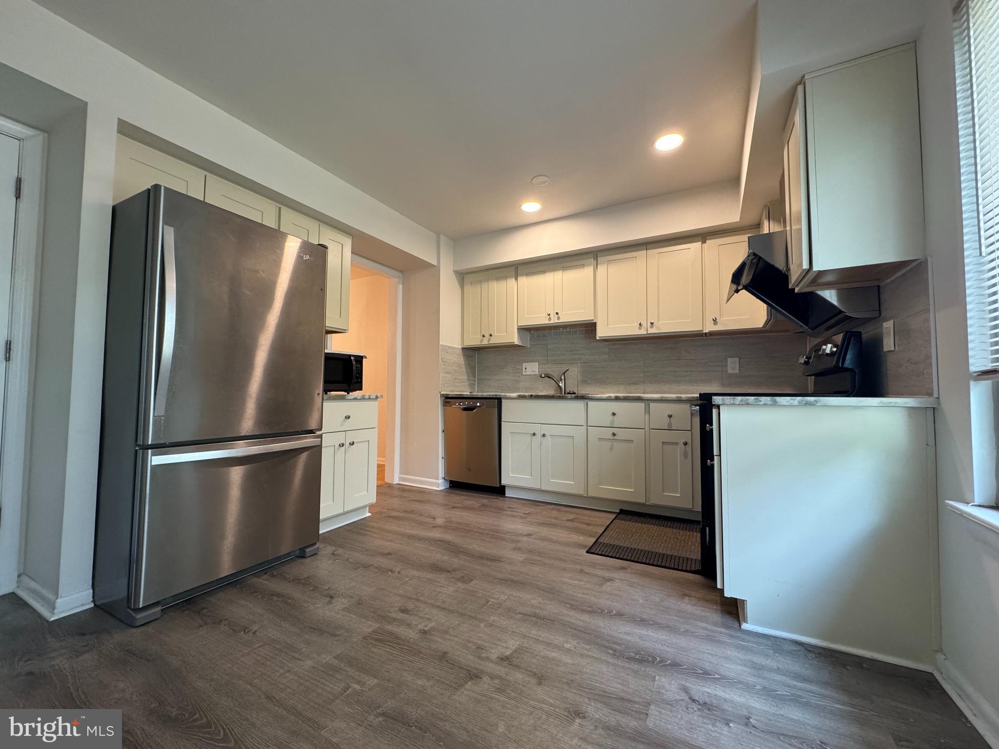 INVERNESS NORTH - Residential Lease