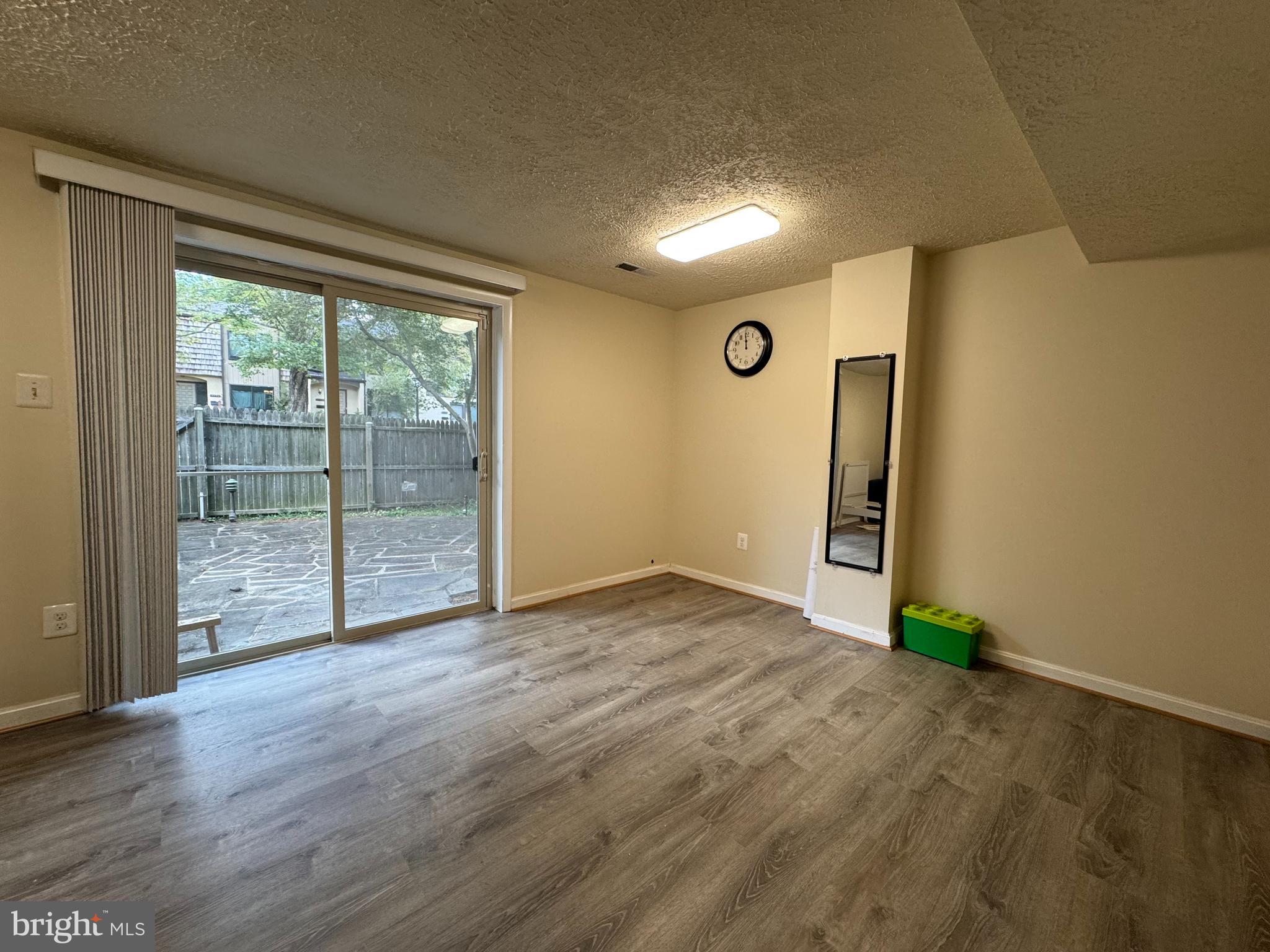 INVERNESS NORTH - Residential Lease