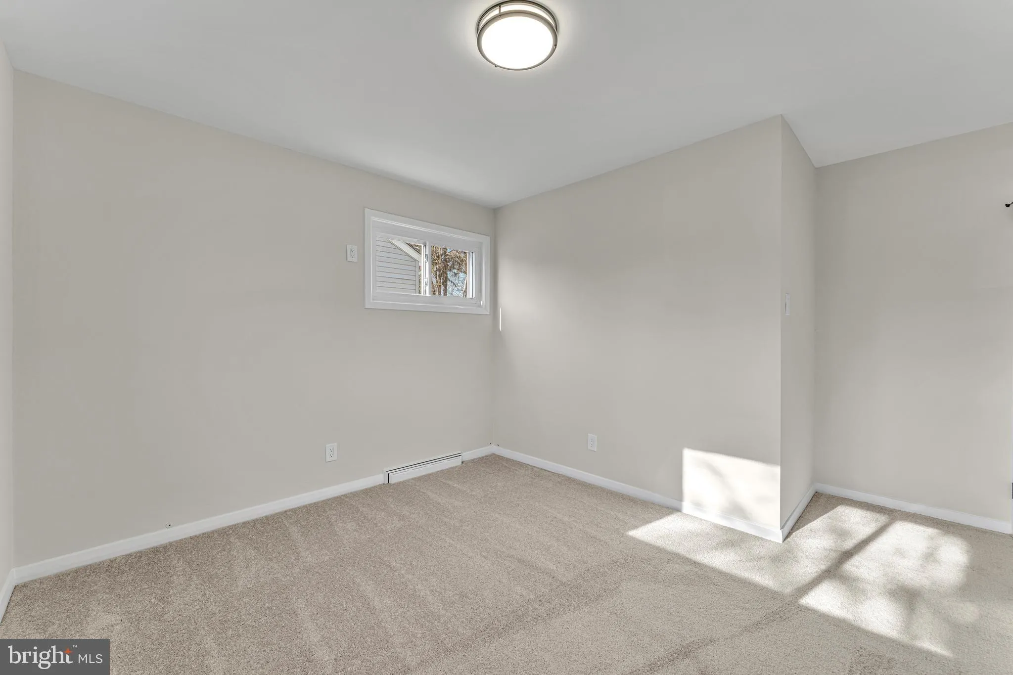 Cherry Hill, New Jersey 08034, United States, 3 Bedrooms Bedrooms, ,1 BathroomBathrooms,Residential,Active,251710