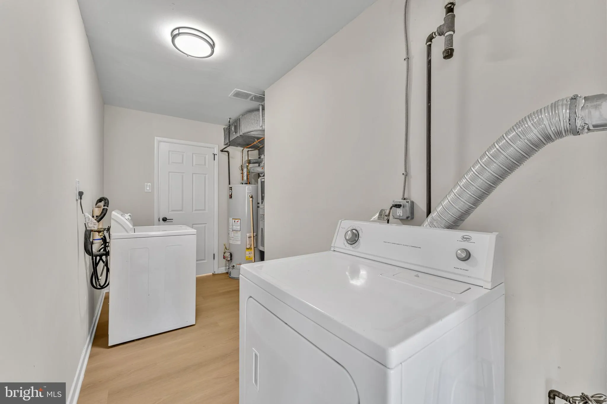 Cherry Hill, New Jersey 08034, United States, 3 Bedrooms Bedrooms, ,1 BathroomBathrooms,Residential,Active,251710