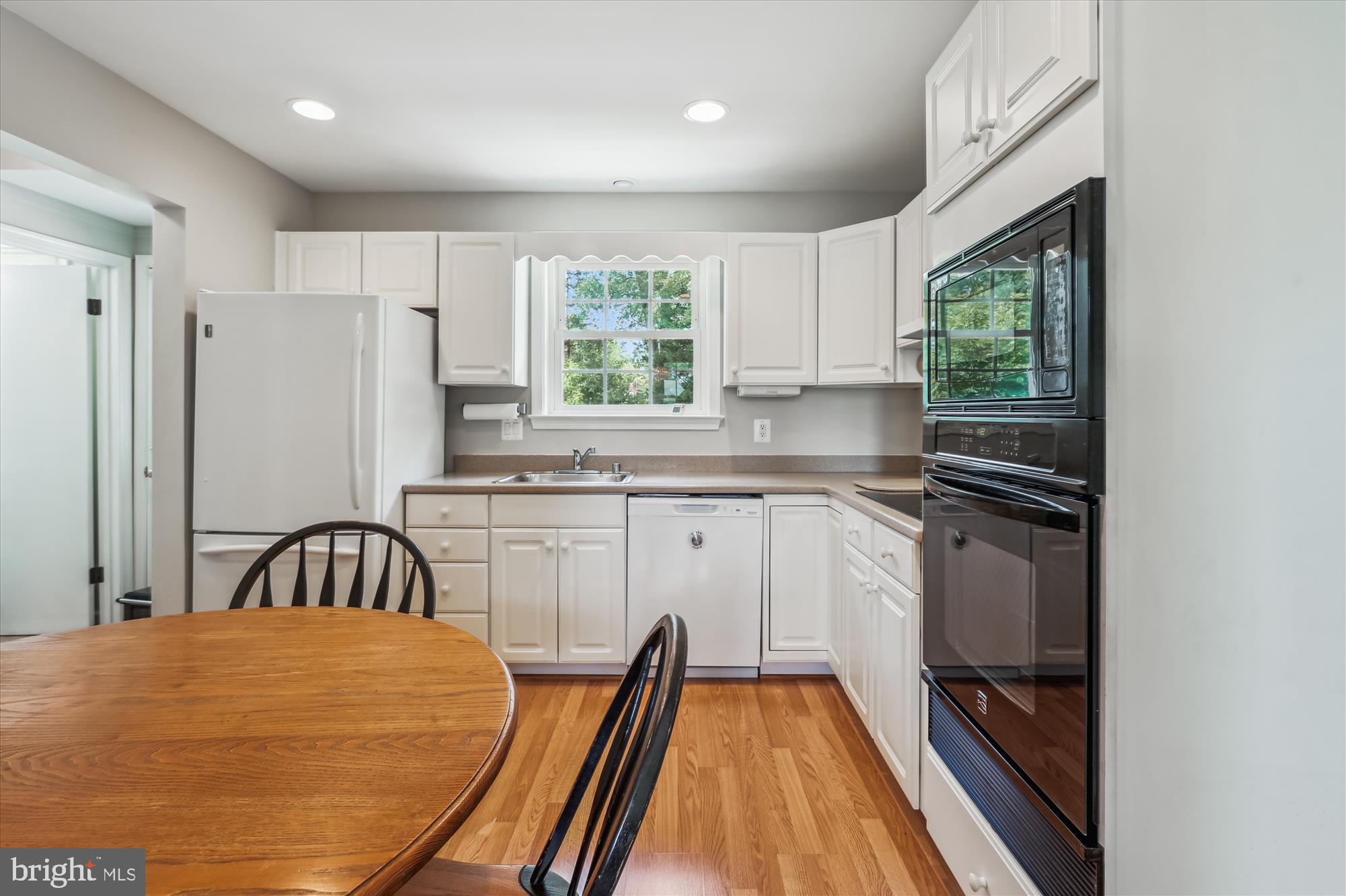 Search Homes 4 8200 SMITHFIELD AVENUE