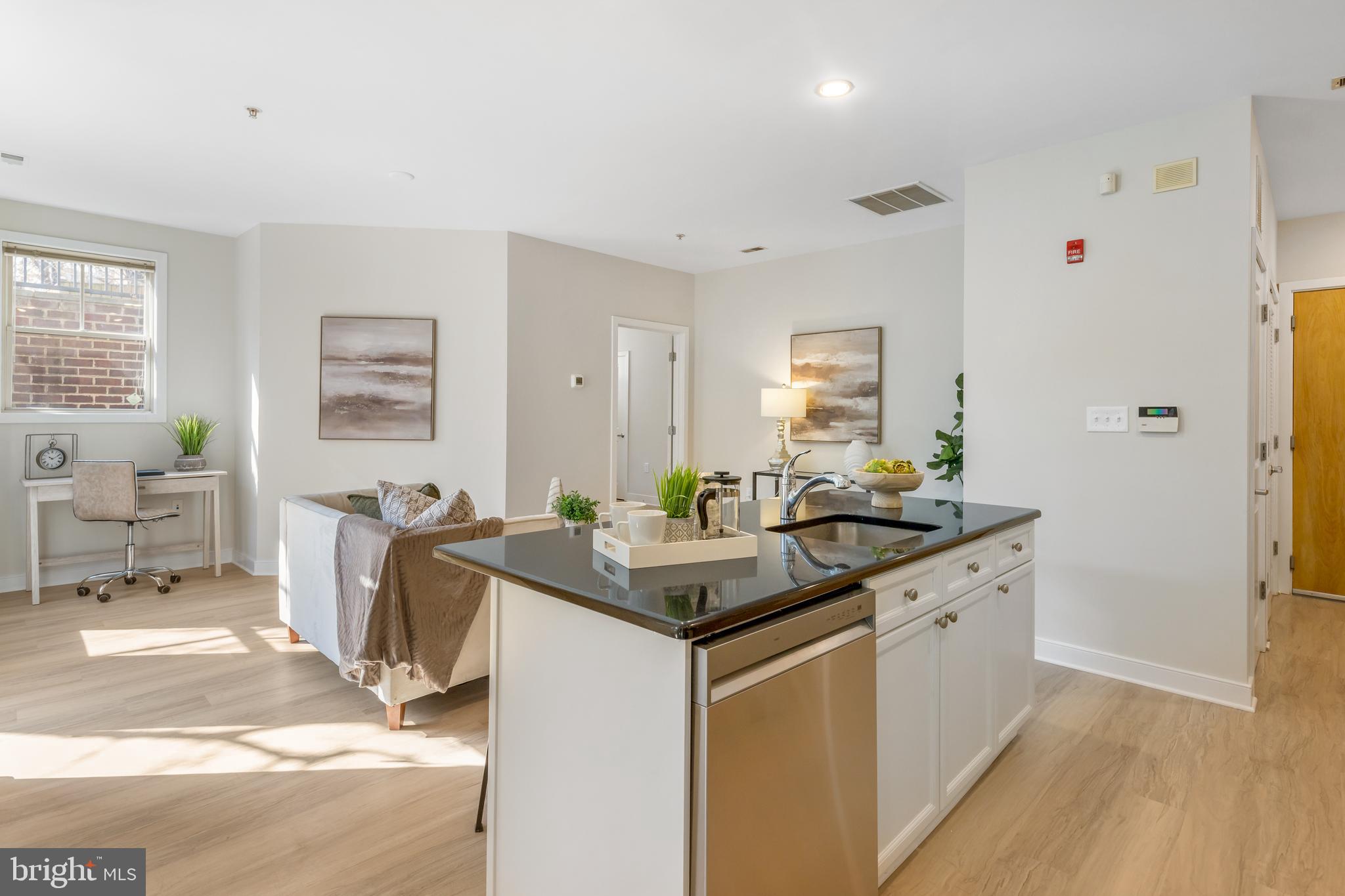 181 E REED AVENUE 103