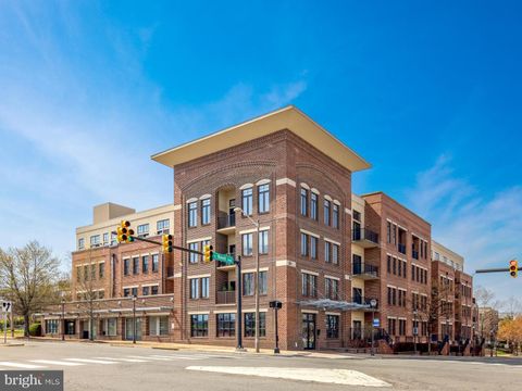 Condo For Sale - 181 E Reed Avenue #103<br/> Alexandria City County, ALEXANDRIA, VA 22305