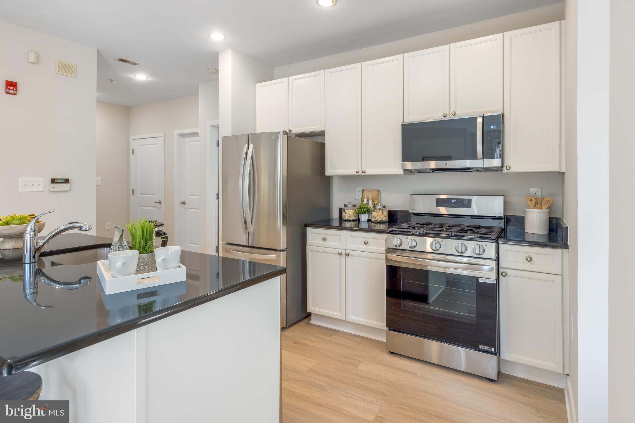 181 E REED AVENUE 103